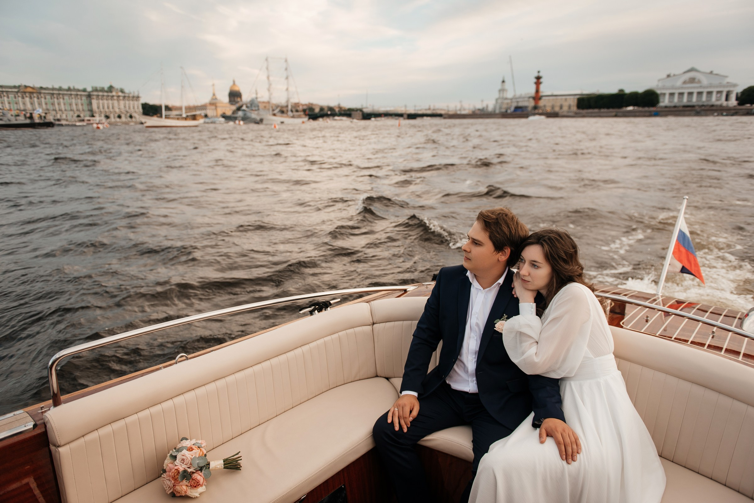 свадебная фотосессия на&nbsp;катере Venezia Nord