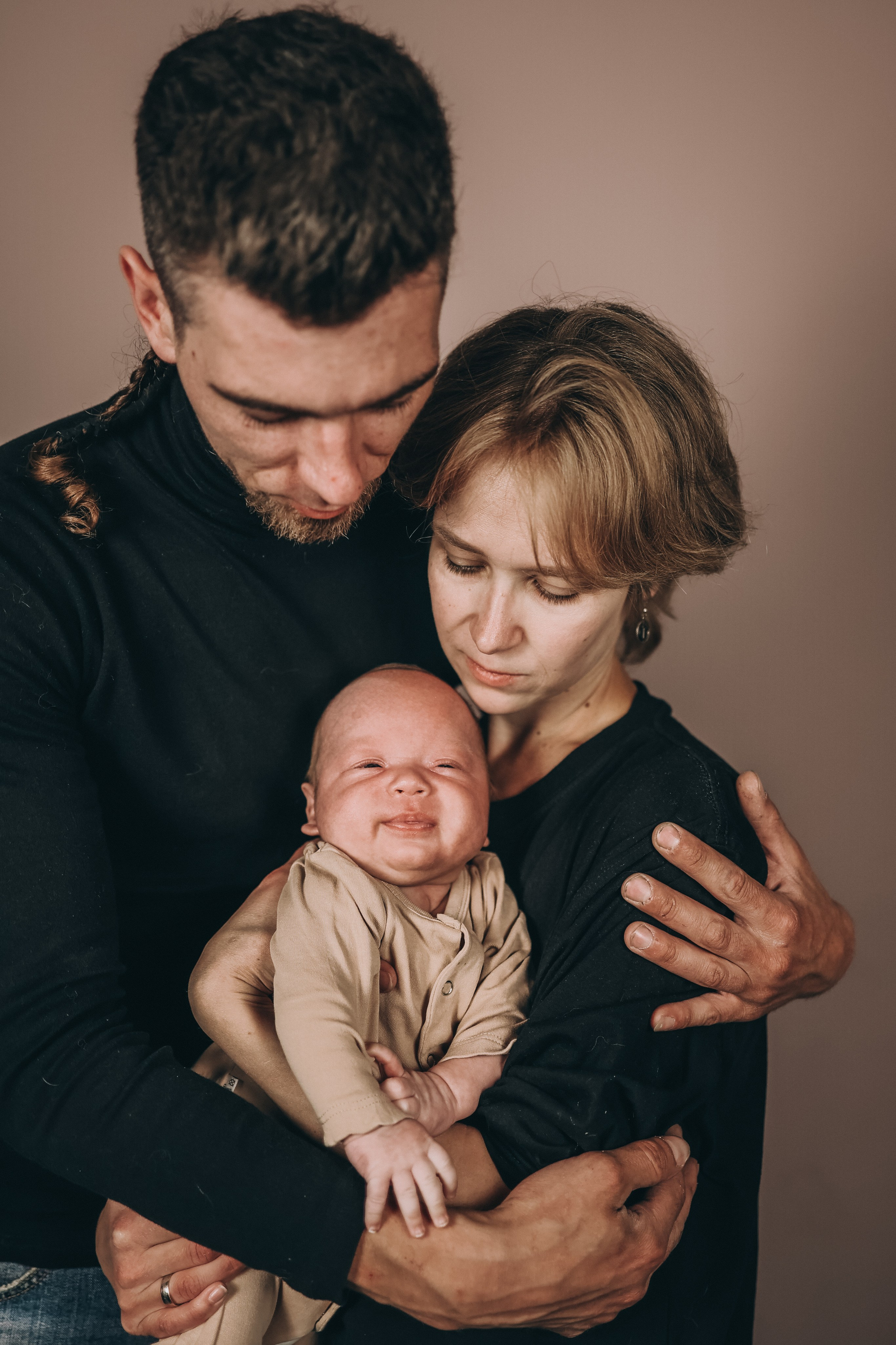 Семья в студии. Фотограф Алена Малинина в Санкт-Петербурге Пушкин Питер СПб Семейные и детские фотосессии