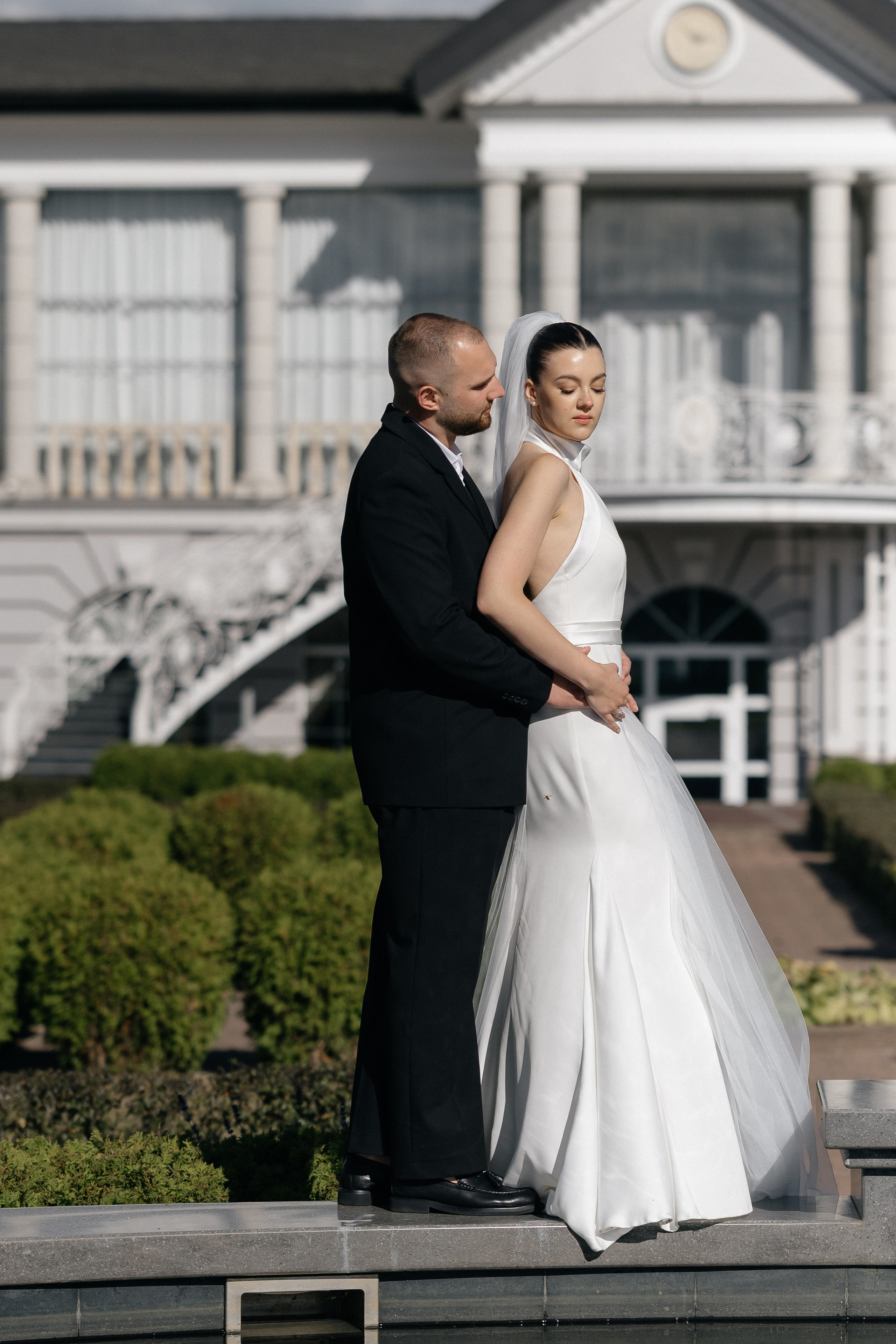 Wedding day in VERSAL PARK. Wedding PHOTOGRAPHER Andrew Vnukov
