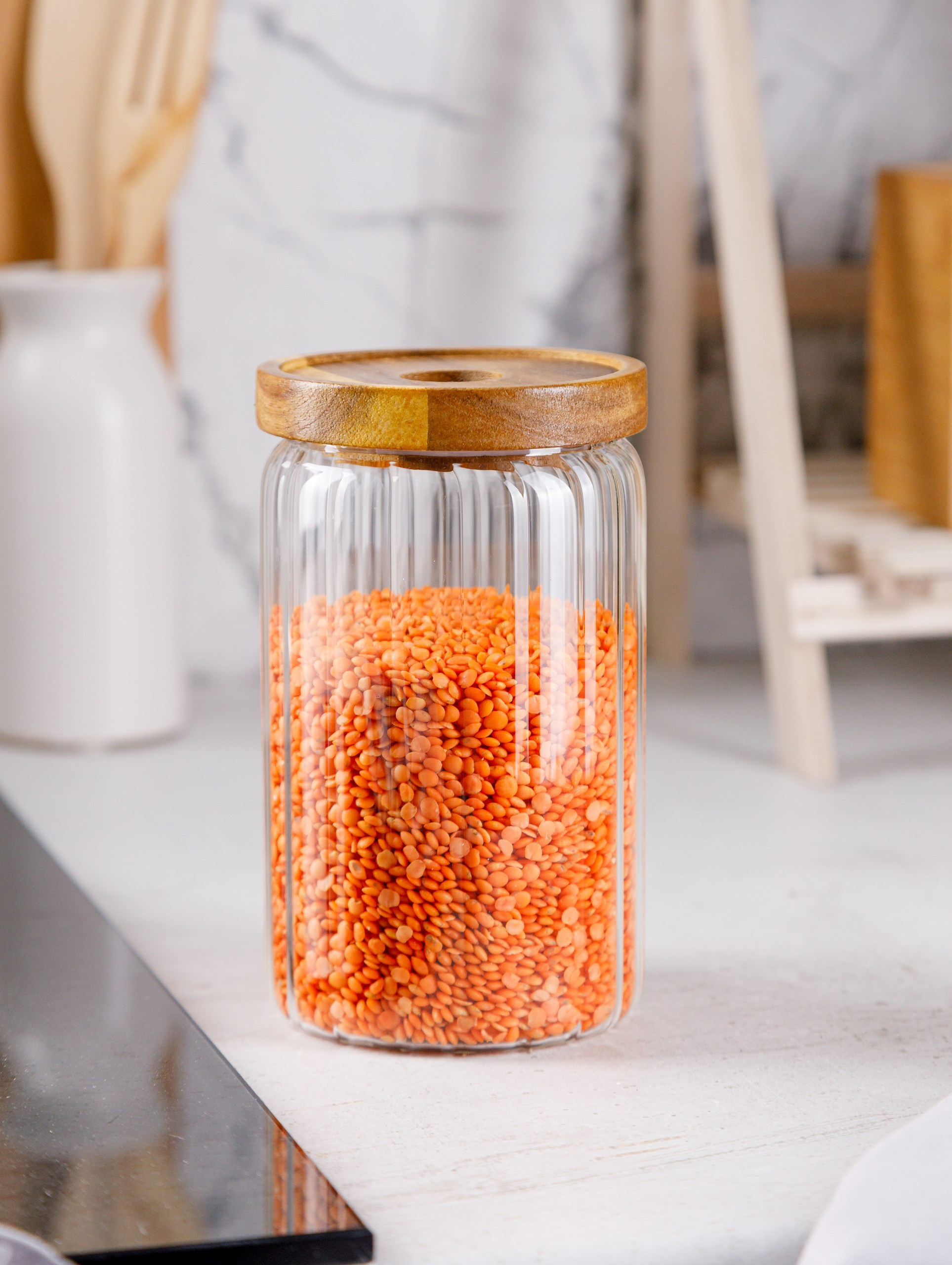 Стеклянные банки и стаканы. Студия коммерческой съемки ХВОЯ