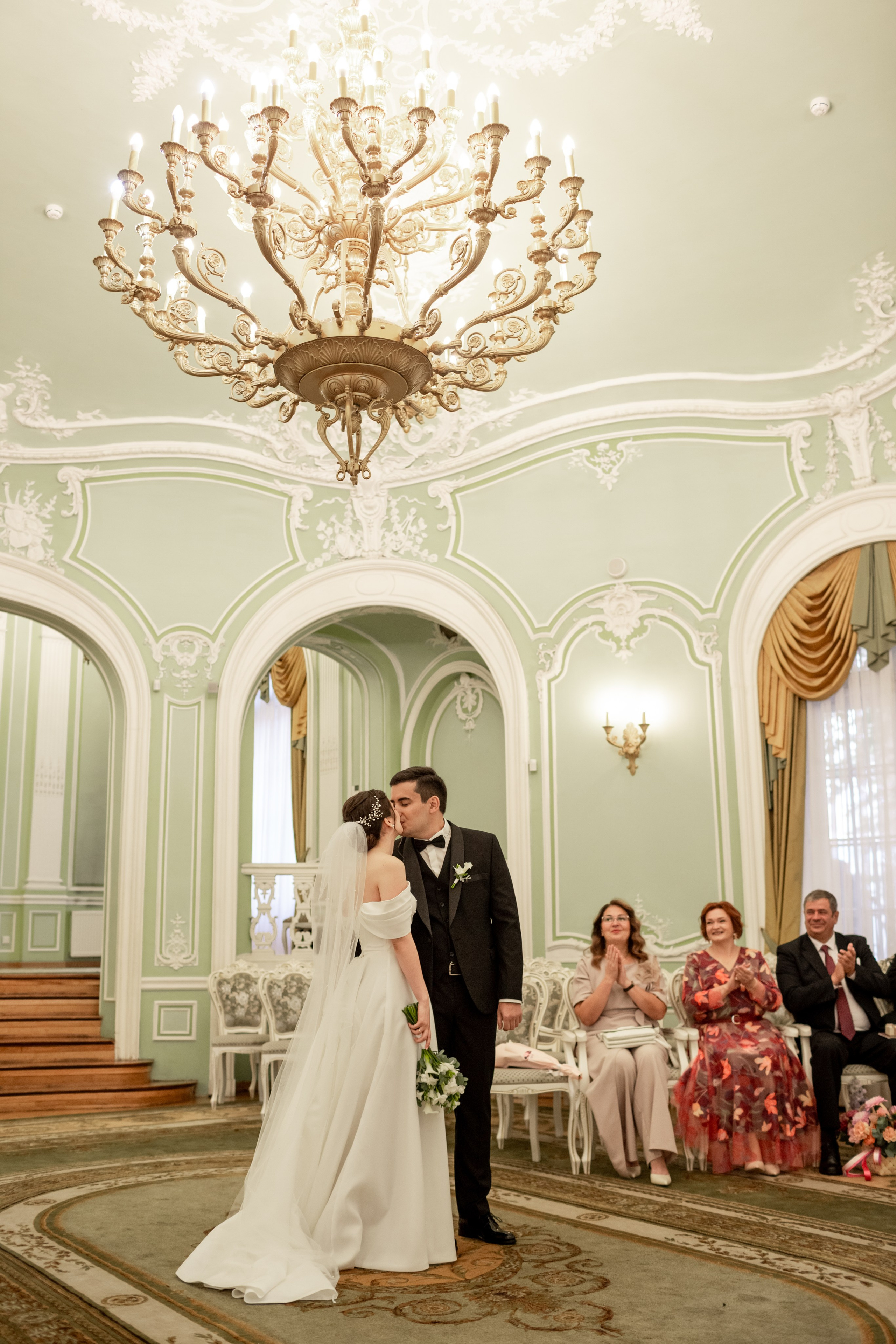 Церемония регистрации брака в загсе Петроградского района.