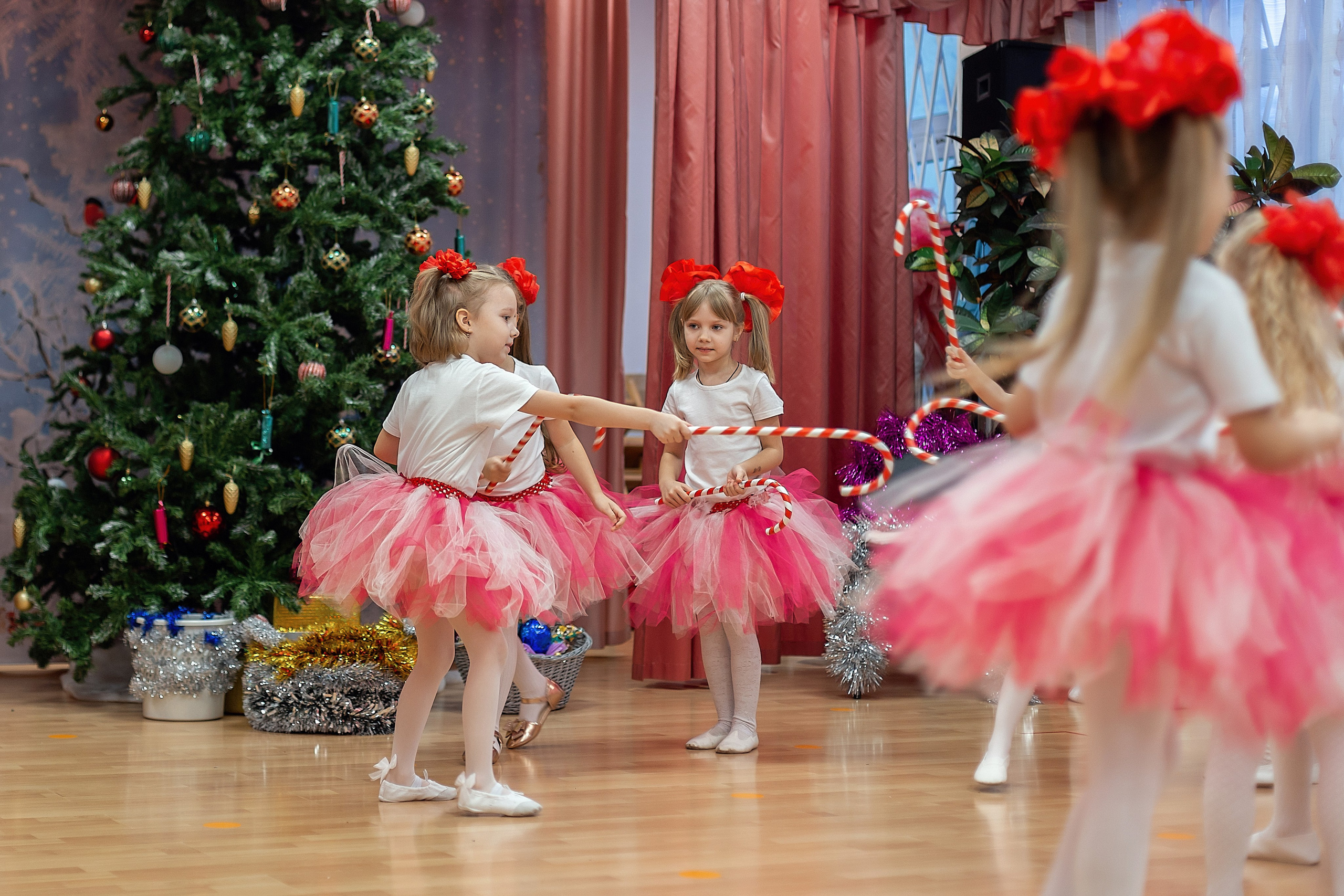 Утренник_"Карамельная фабрика» 2024. Семейный фотограф в Санкт-Петербурге