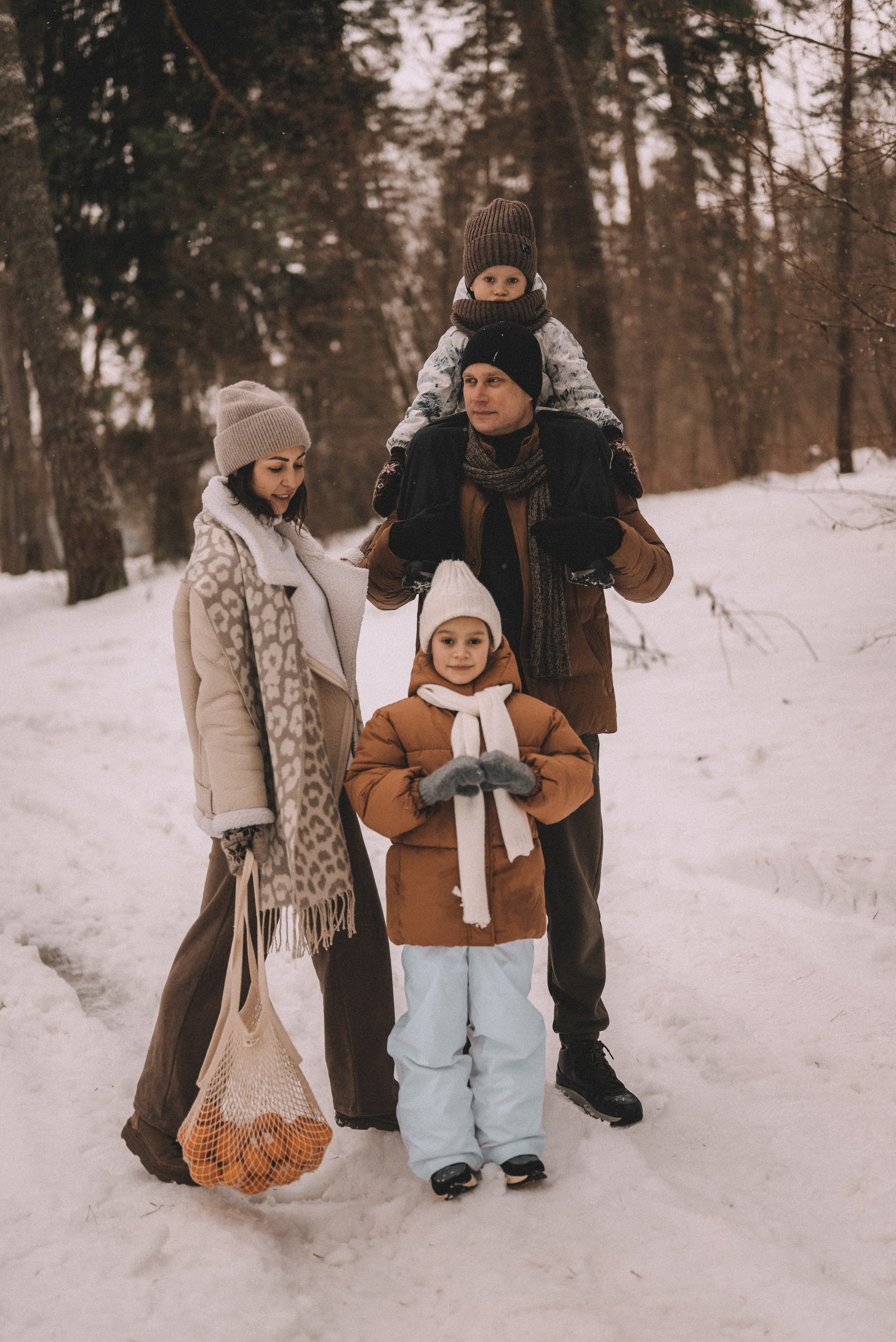 Сергей и Наталья с Ксюшей и Максимом. Фотограф Кристина Пархоменко