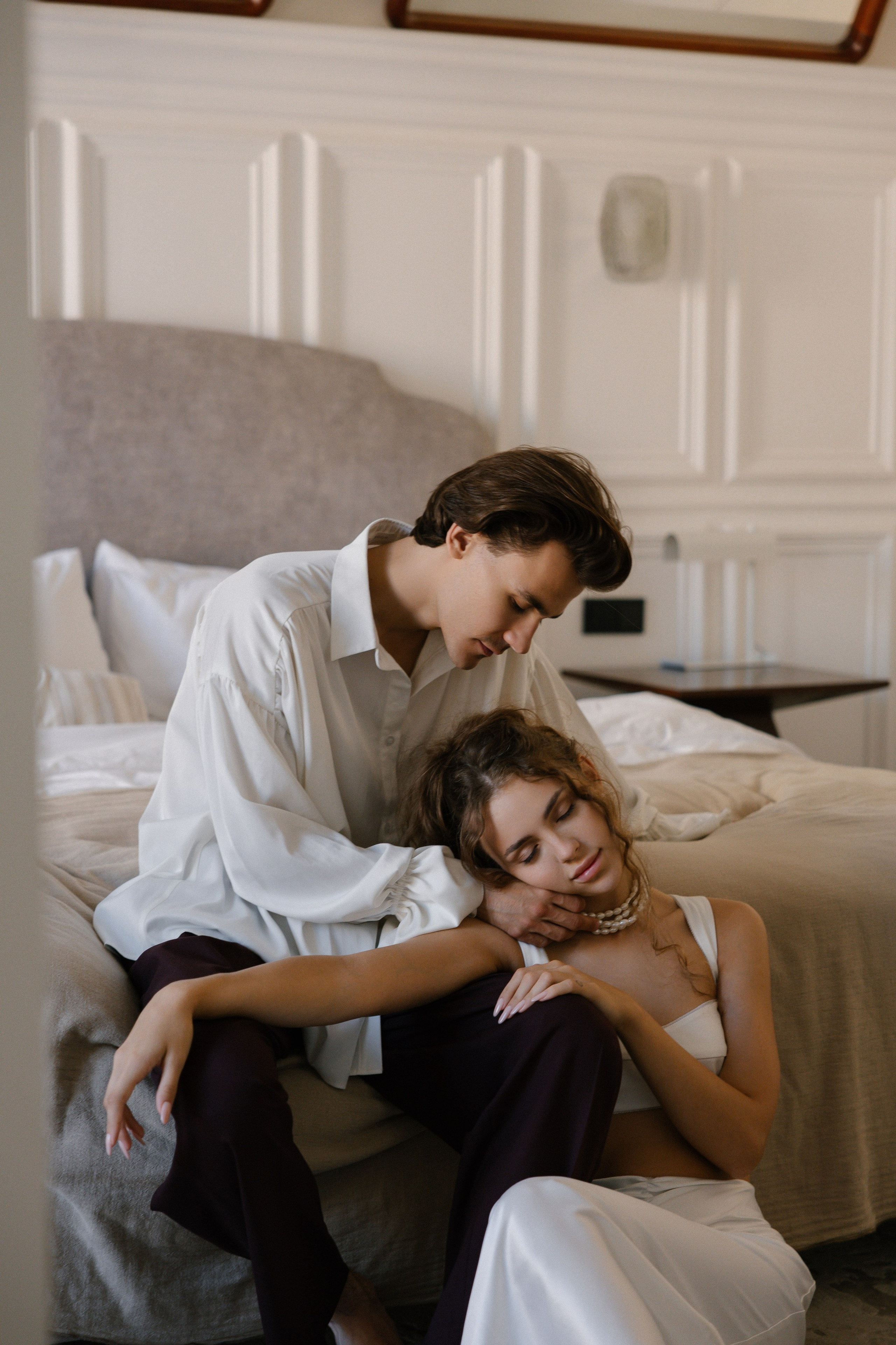 В квартире на Невском