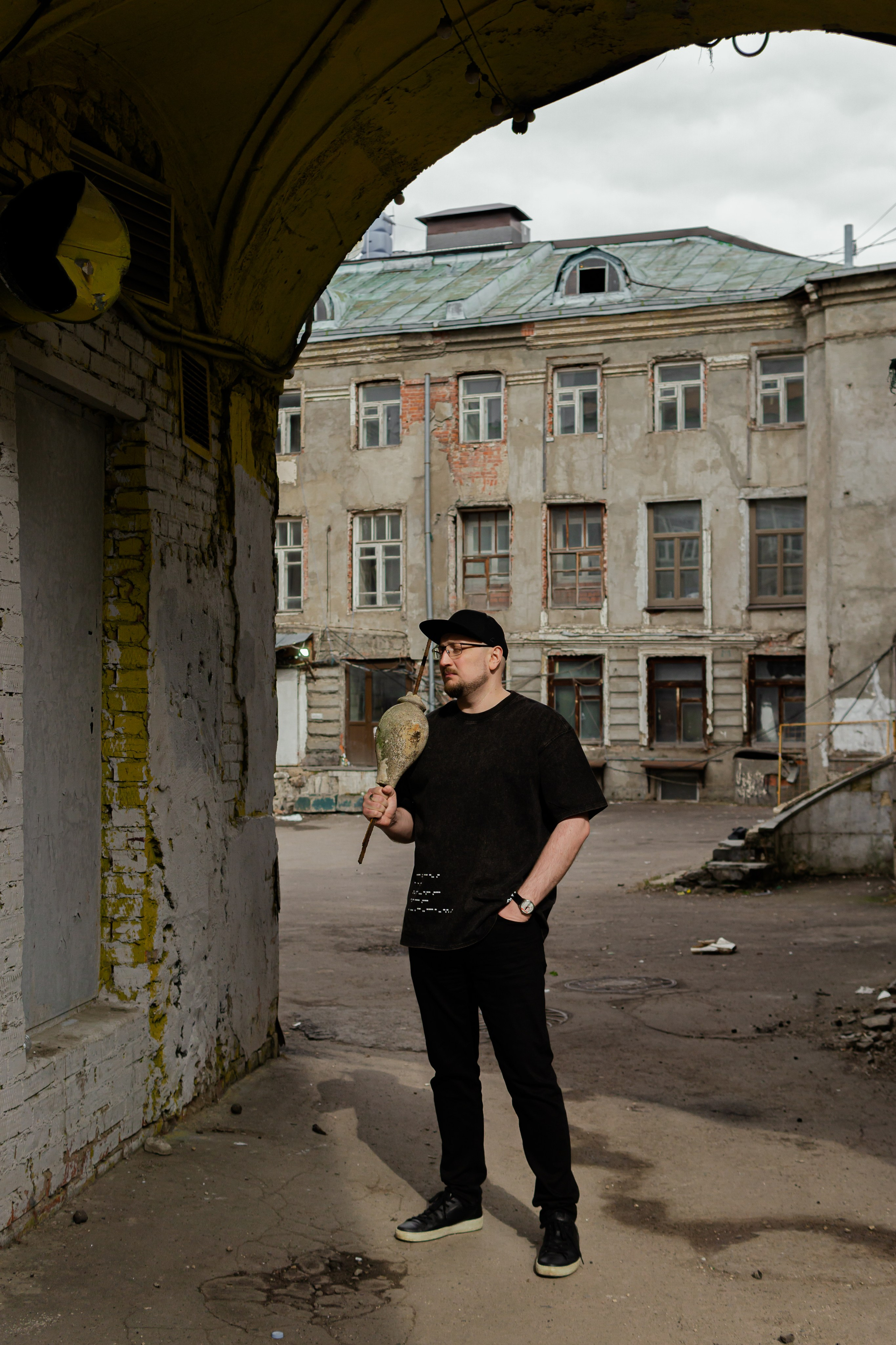 Съемка мерча БЛТ* Semiotica в городе. Фотограф-анималист Ксения Воробьева, Москва