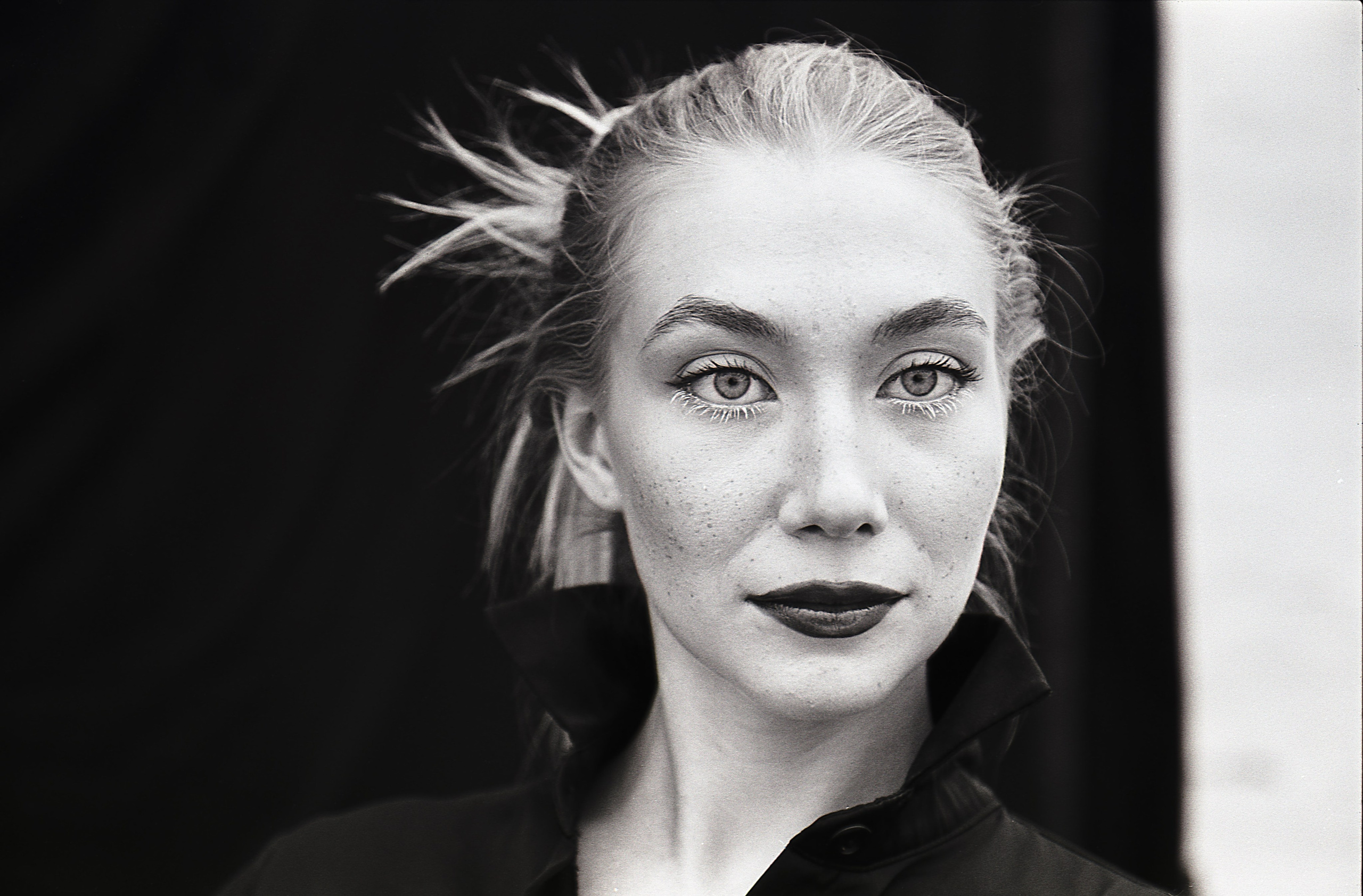 Фотоплёнка фэшн/Fashion film. Портретный фотограф Роман Ларшин