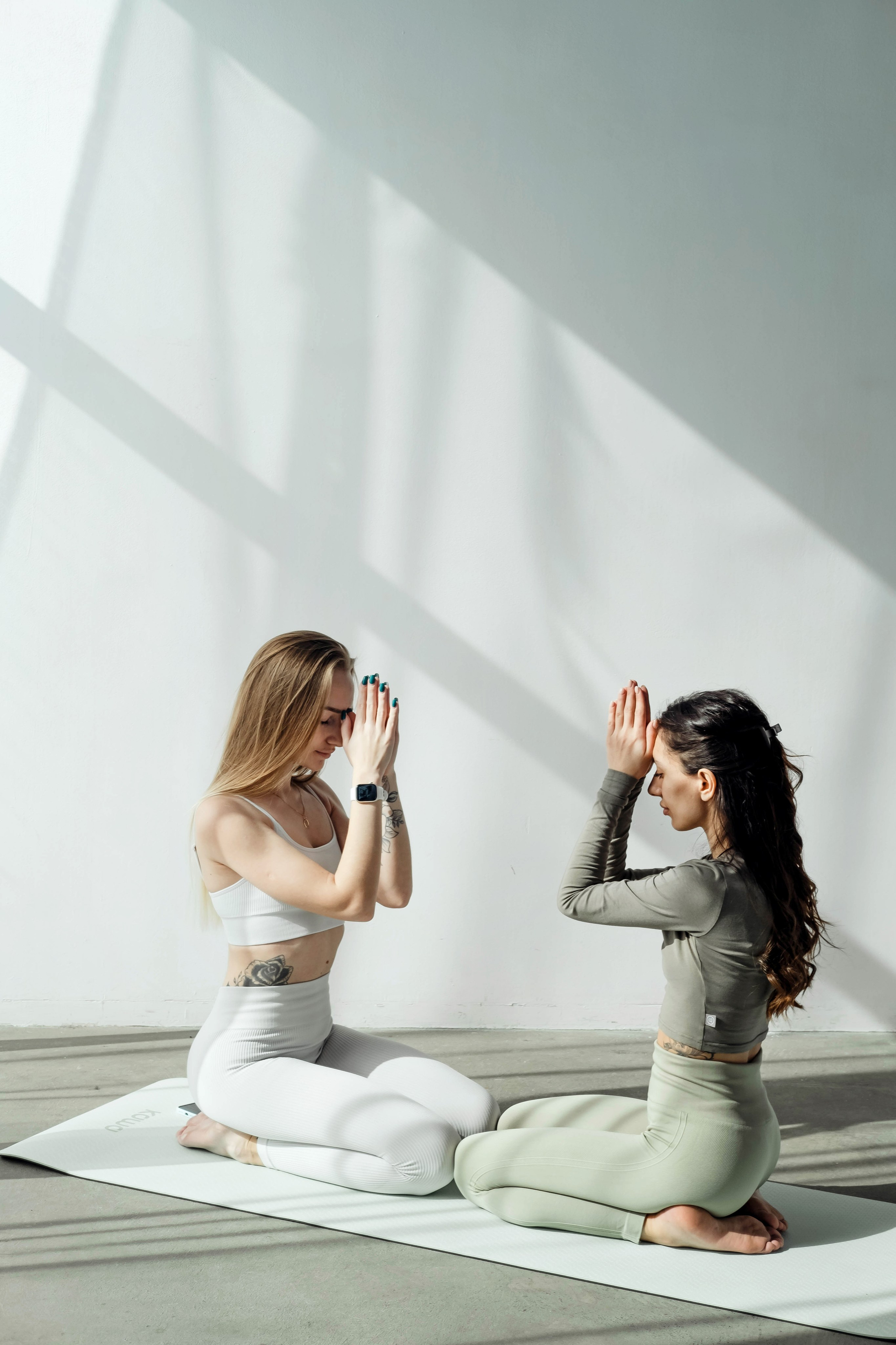 Имиджевая съемка для йога студии. Свадебный и семейный фотограф в Новосибирске, Санкт-Петербурге, Москве