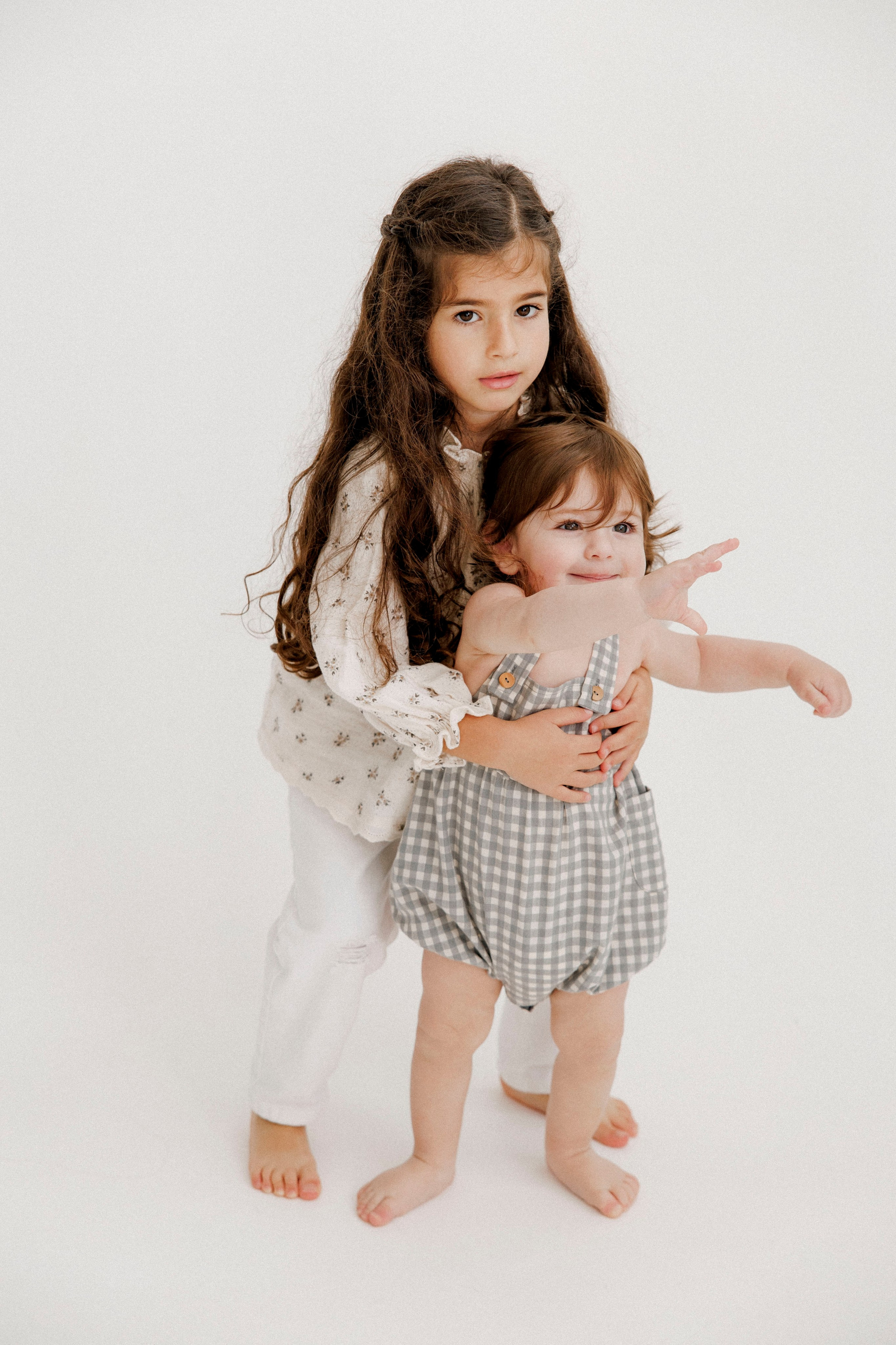 One year inside the White studio. Wedding and family photographer