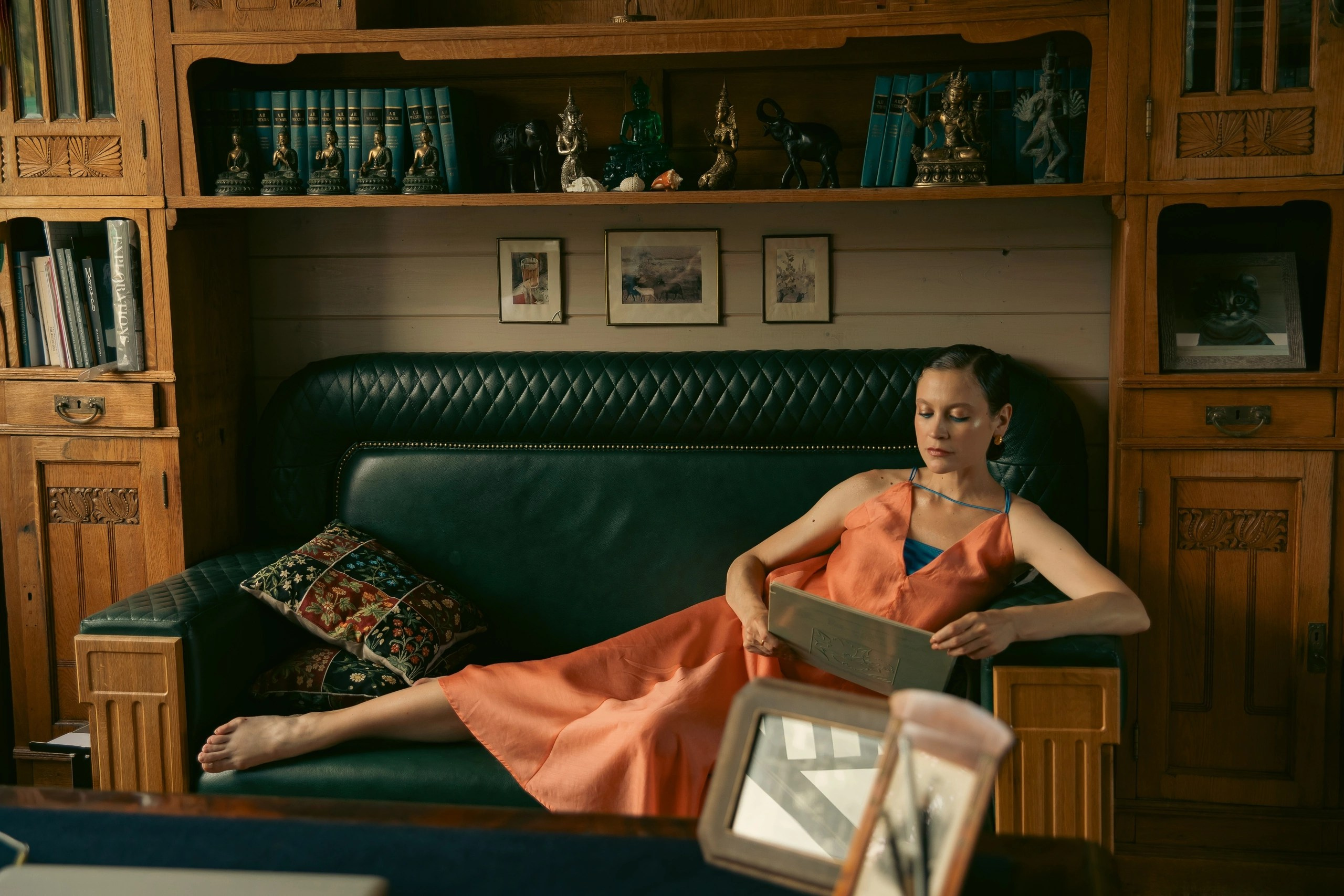 Актриса театра и кино Анна Зайкова. Локация режиссера Андрея Селиванова. Свадебный фотограф, портретный фотограф в Москве и Саратове Оксана Анциферова