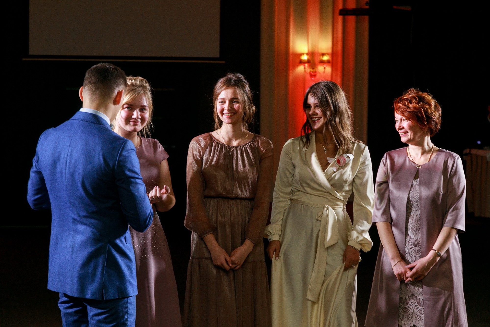 Свадьба с огоньком. Фотограф крещение венчание в Петербурге! Помогает подобрать храм и посоветовал душевного батюшку в СПб