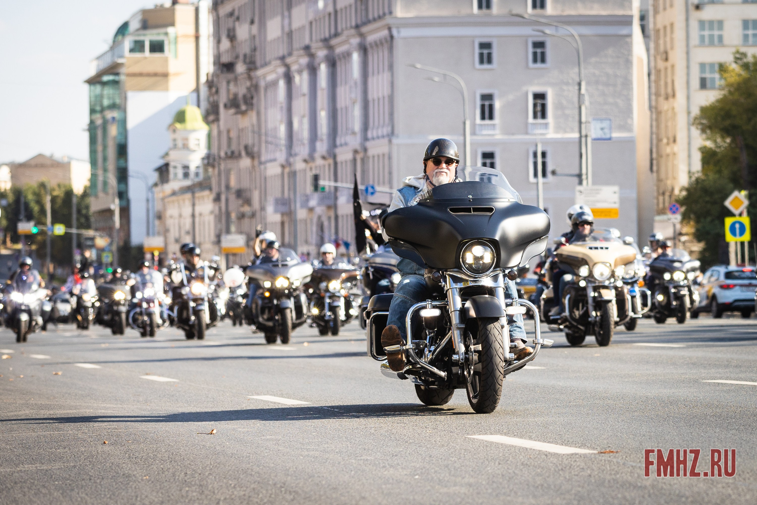 Закрытие Мотосезона 2023 на проспекте Академика Сахарова. Фотограф Владимир Охрименко