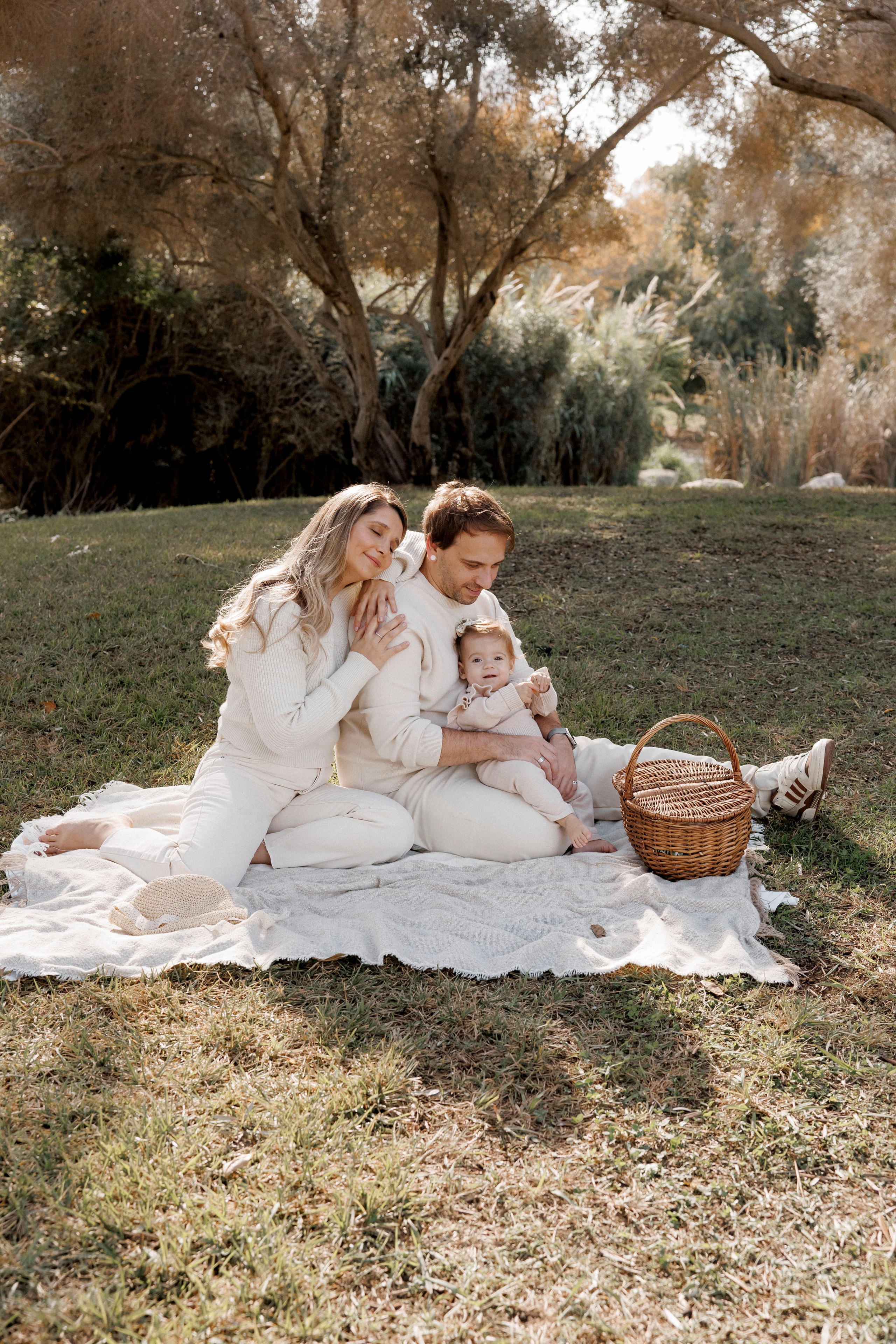 First year photoshoot inside the park (early morning). Главная