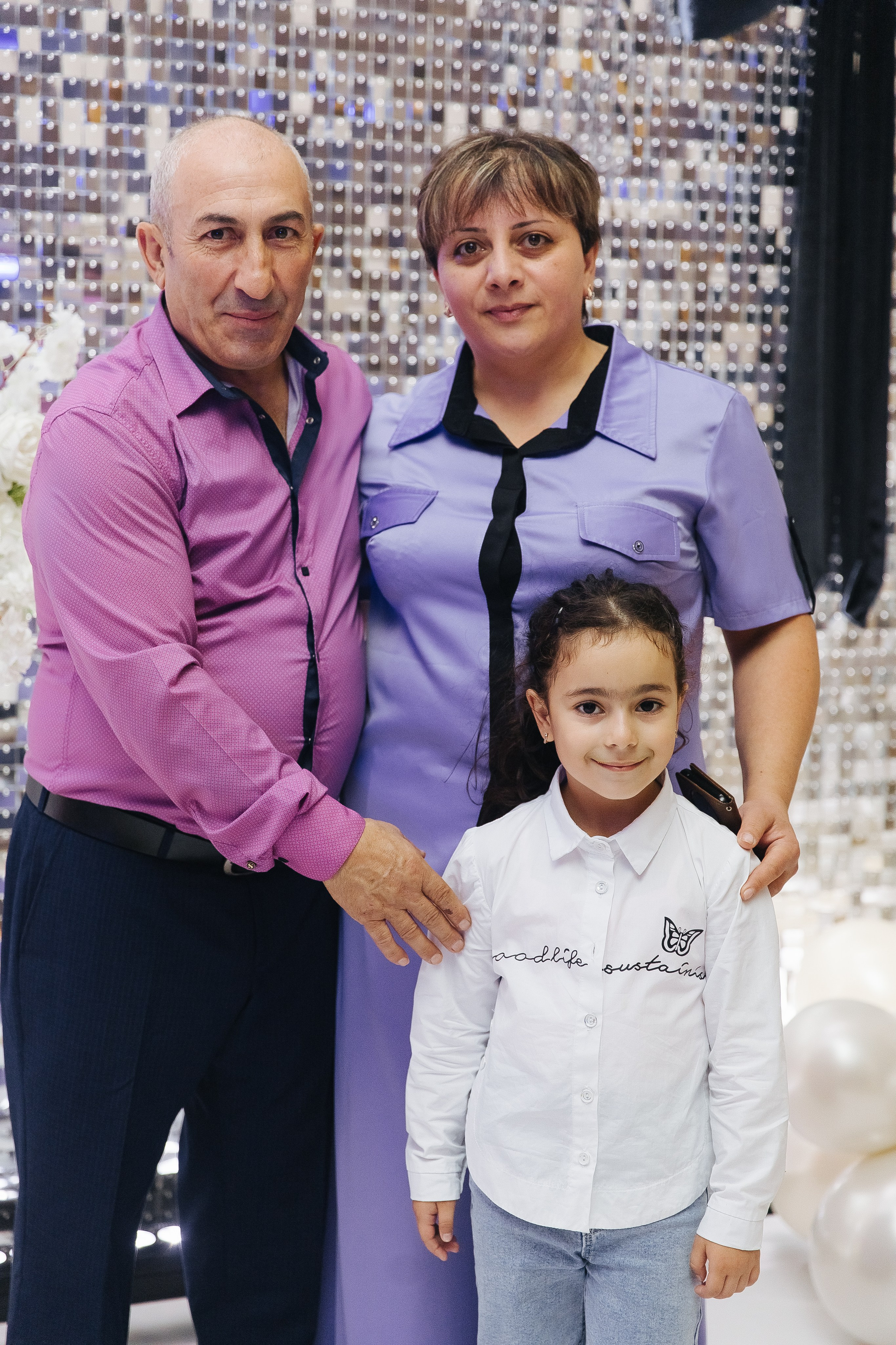 Ани и Назели. 35&5 День рождения, «Янтарь». Фотограф в Красноярске Надежда Воскресенская