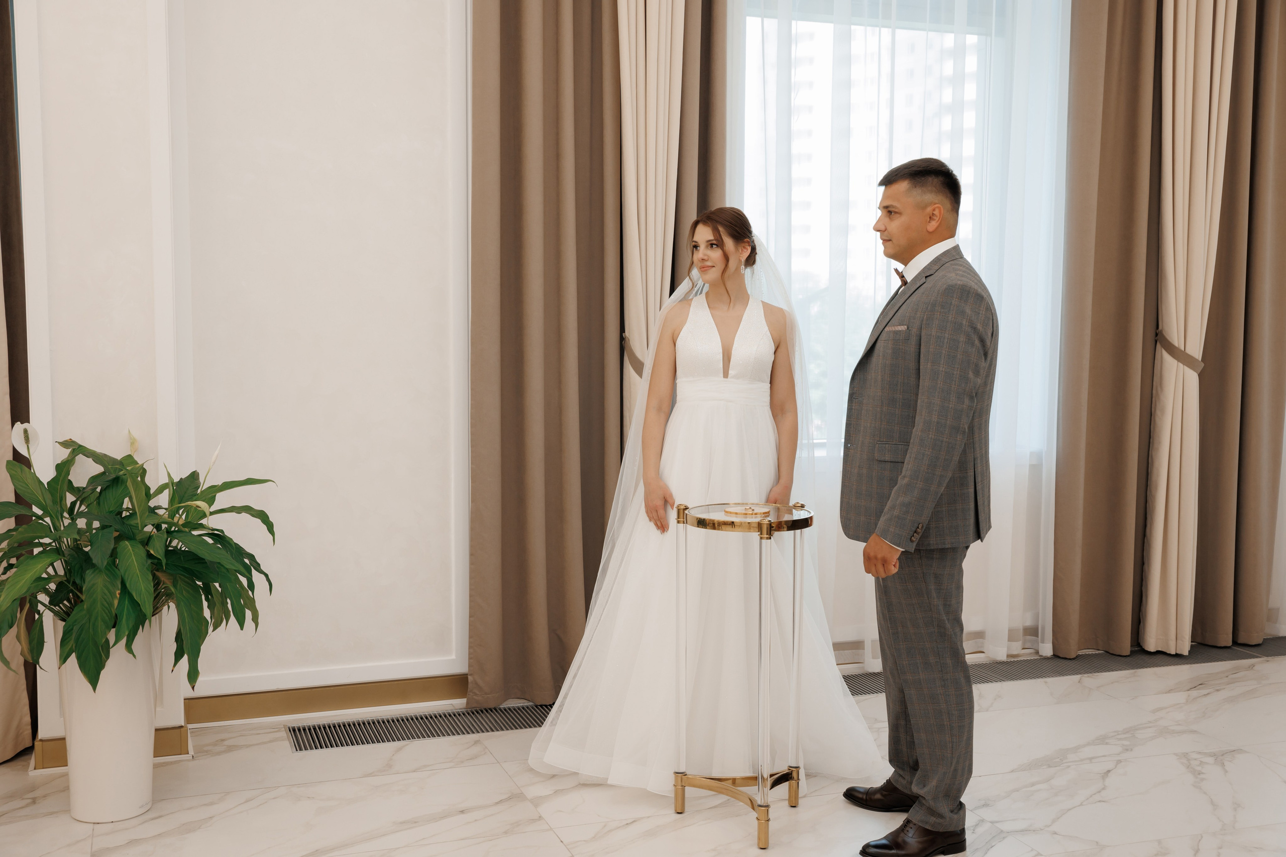 ЗАГС Бутово и Остафьево. Свадебный и репортажный фотограф (Москва, Королев и другие)