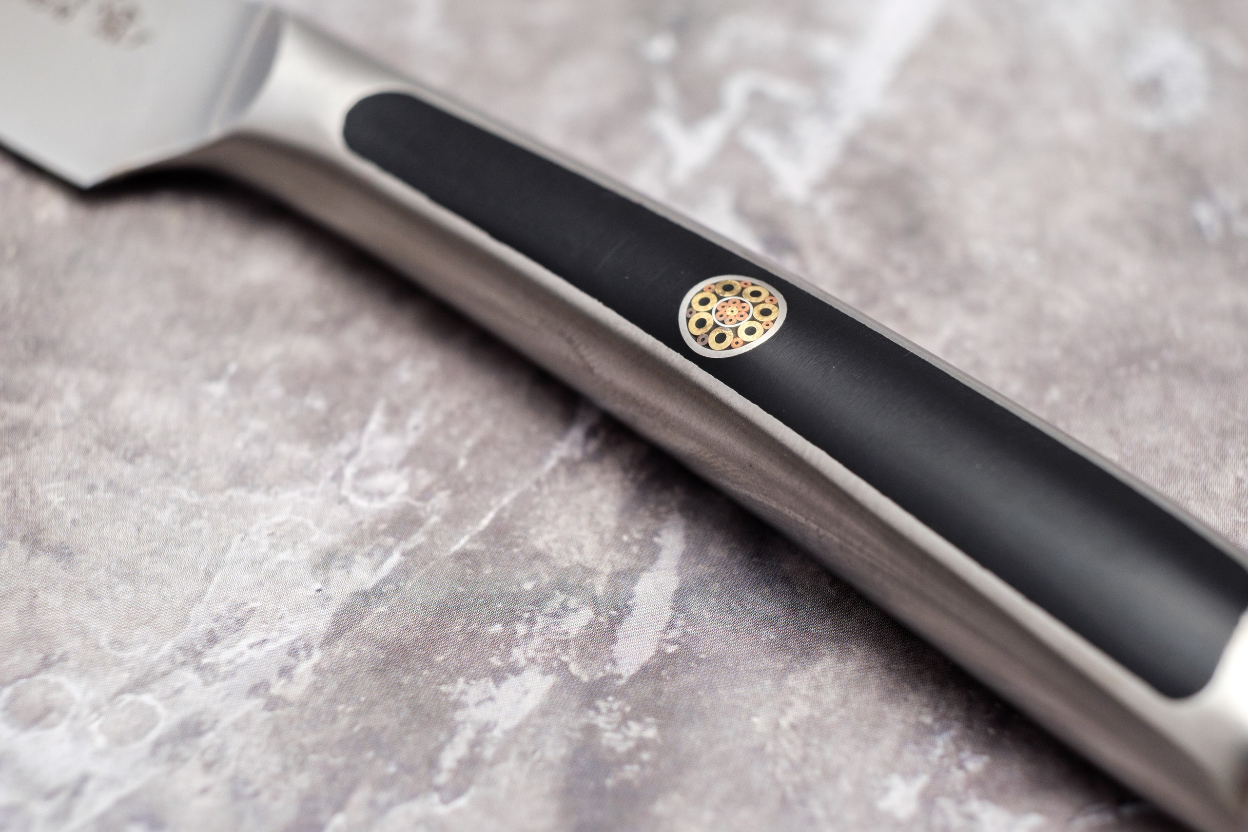 Съемка ножей для маркетплейсов в СПб. Фотосессия для маркетплейсов