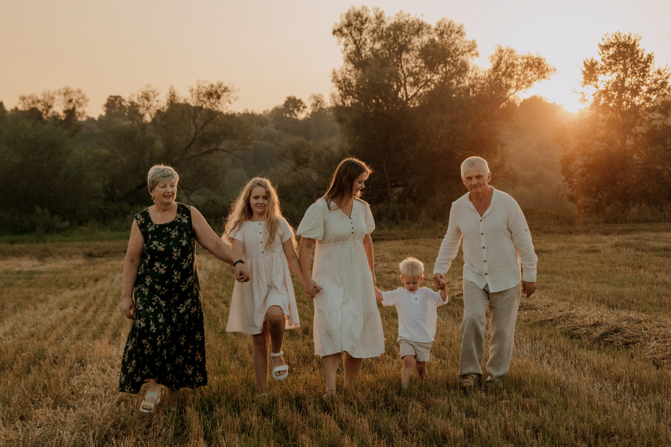 Семья Гафиятовых. Свадебный и индивидуальный фотограф в Суворове Клюева Мария