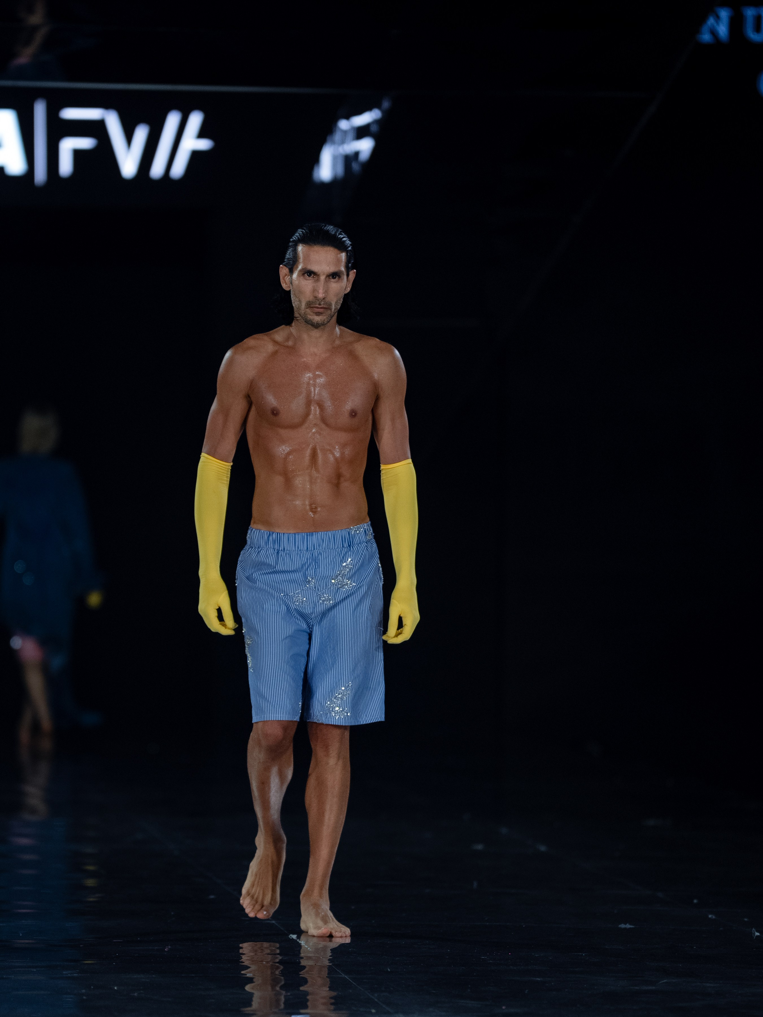 Visa Fashion Week Almaty Manuk Aleksanyan. Сайт Алматинского НЮ АРТ, будуар и фэшн фотографа Дениса Карпенко