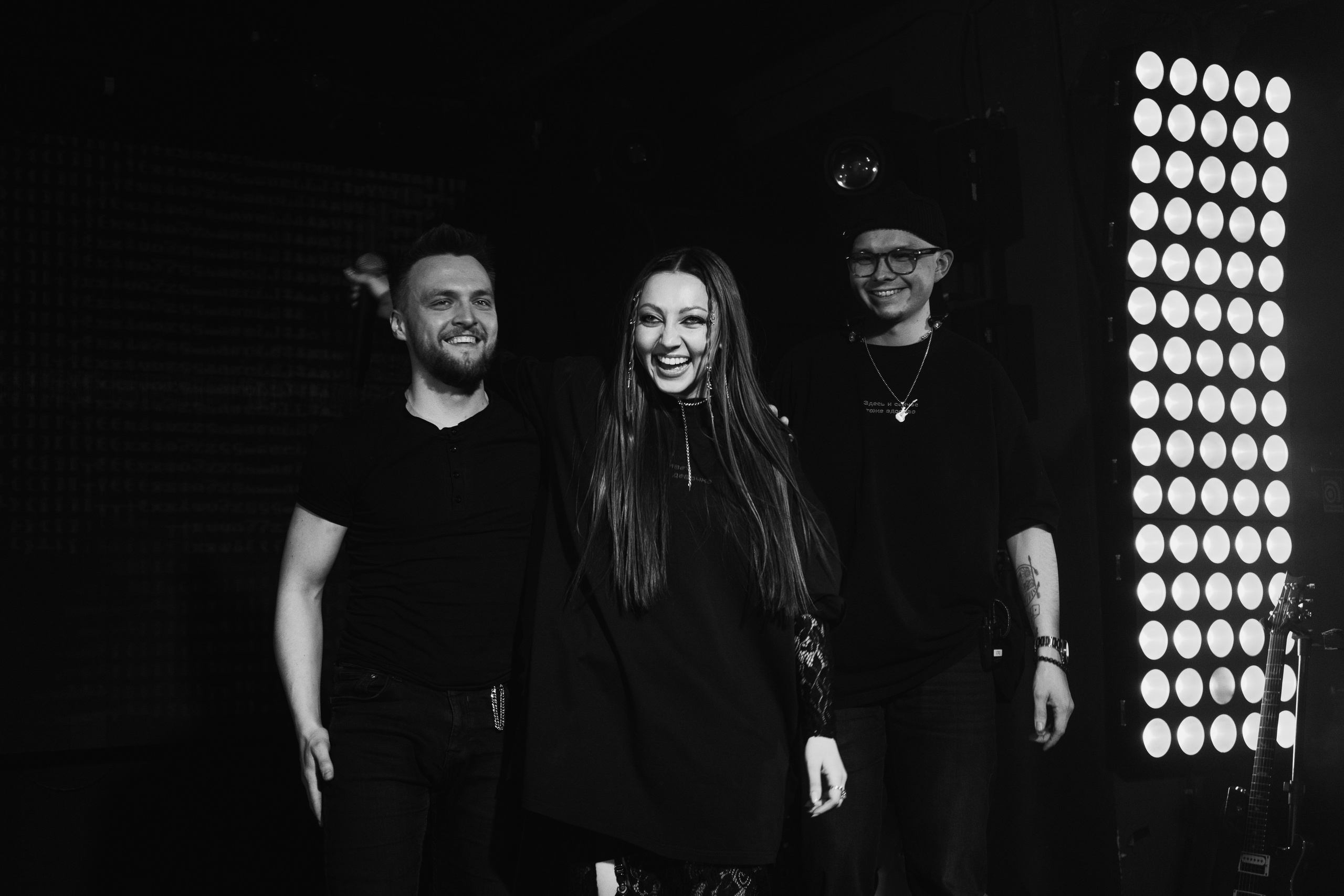 Аили. Первый сольный концерт в"Мумий Тролль Music Bar». Никита Скрипник — ТЕАТР В СТИЛЕ ФЭШН