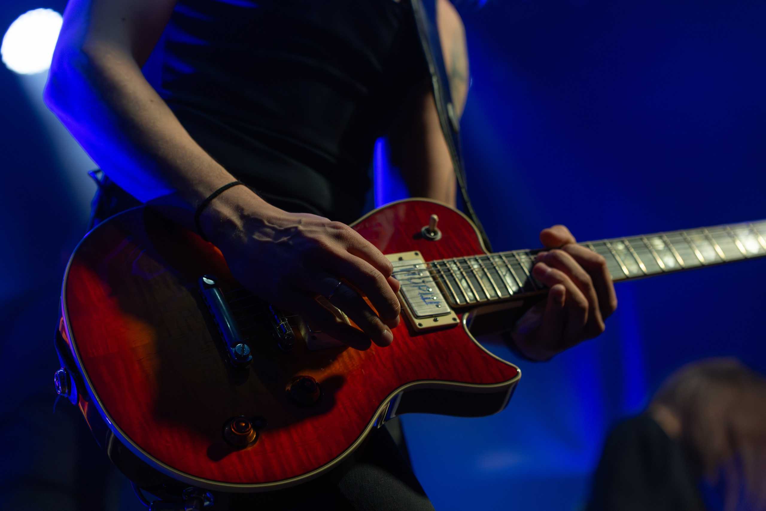 Йорш 2025. Предметный и репортажный фотограф в Санкт-Петербурге Александр Е