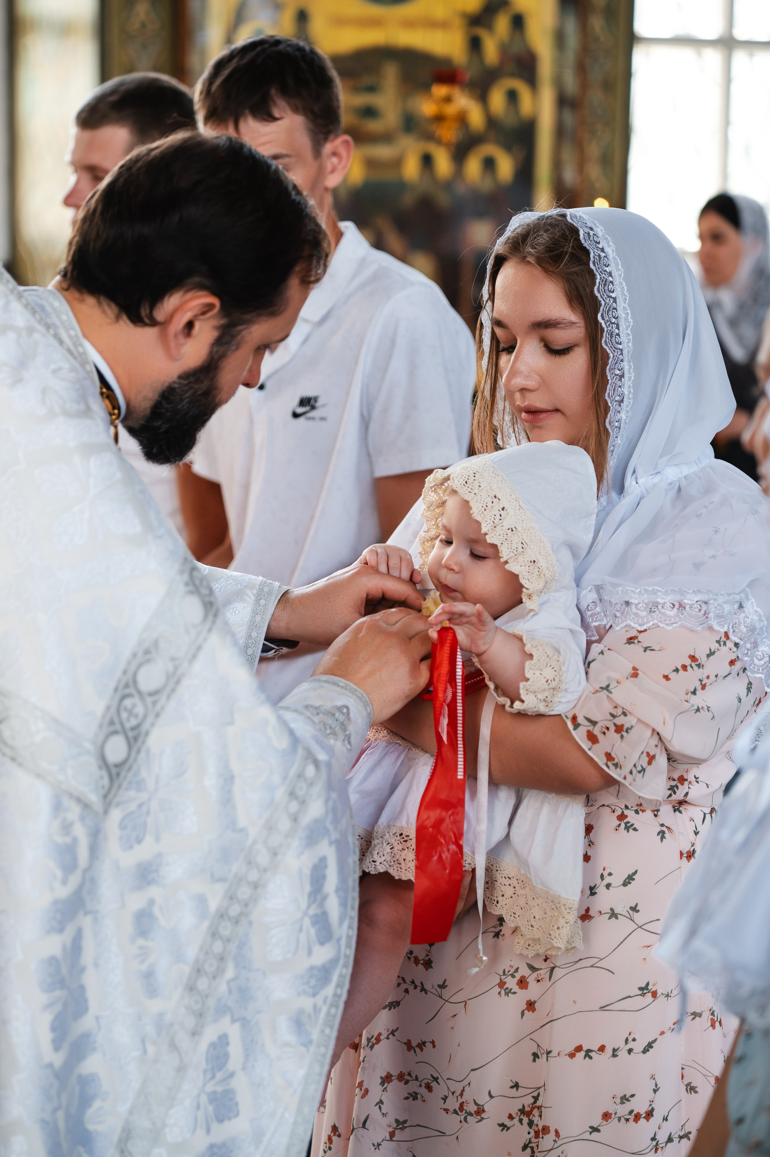 Таинство Крещения Дарьи (Храм Преполовения Пятидесятницы). Фотограф Ярута Оксана / Ростов-на-Дону