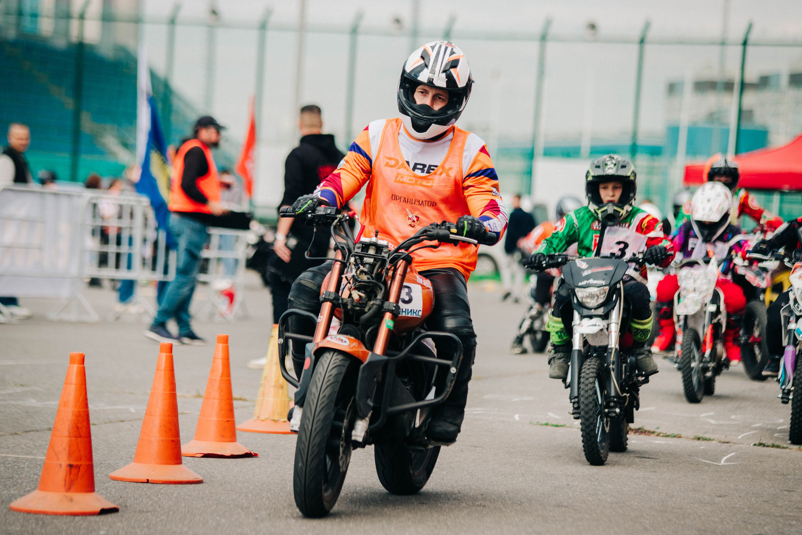 Соревнования по мотоджимхане. Портретный и репортажный фотограф Елизавета Рудовская|Казань