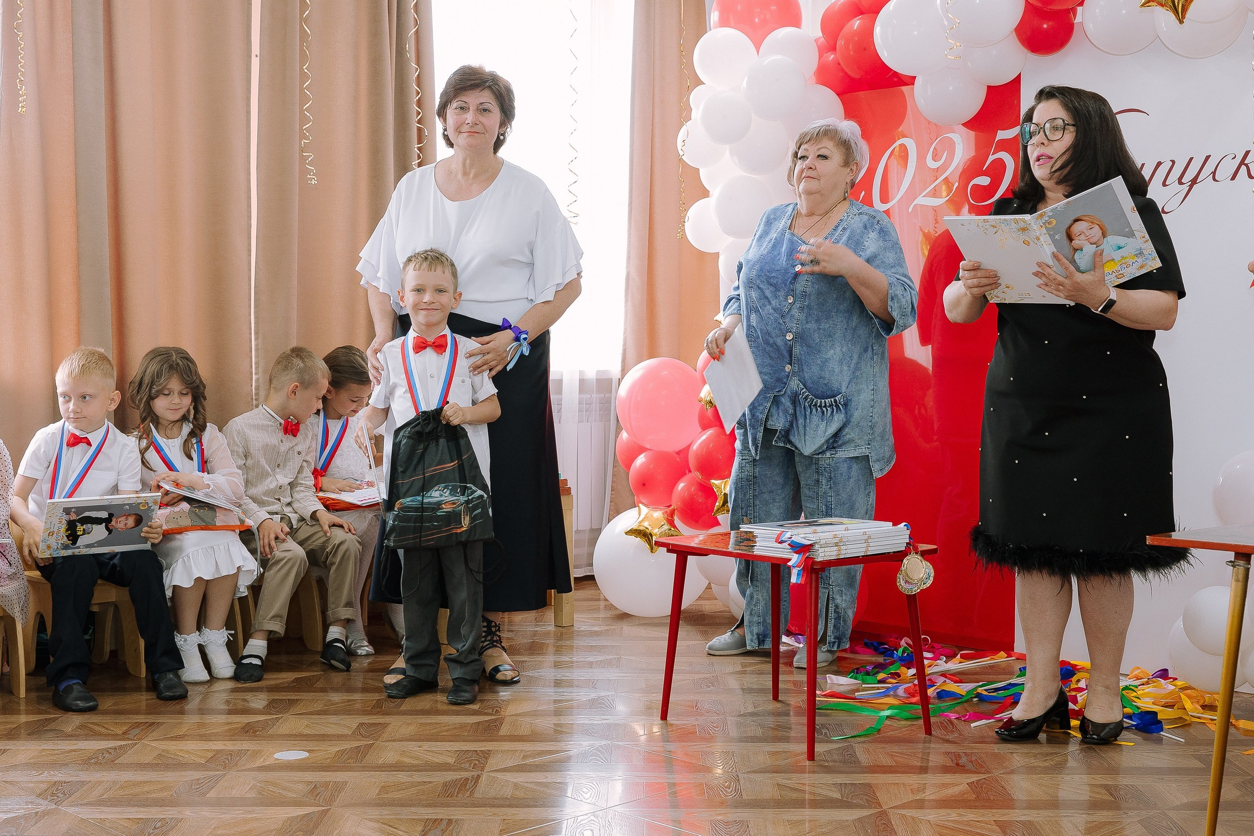 Выпускной в ДС 26. Выпускные альбомы Натальи Бутко: Новороссийск, Анапа, Геленджик