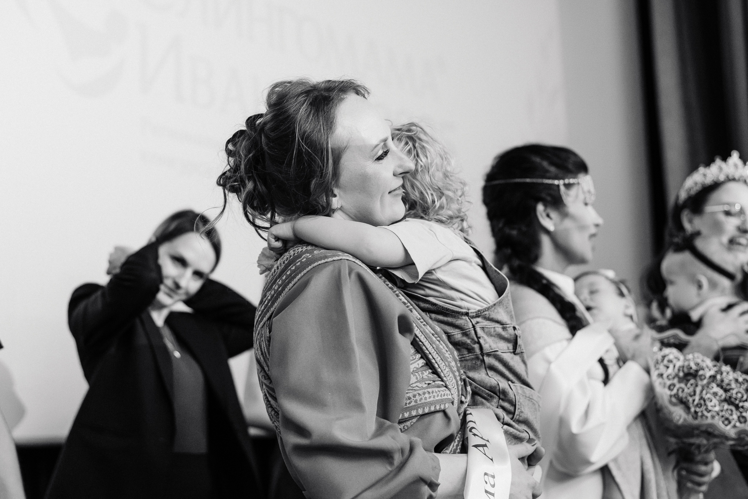 Слингомама Иваново 2025. Семейный и детский фотограф Иваново Ксения Азаренкова