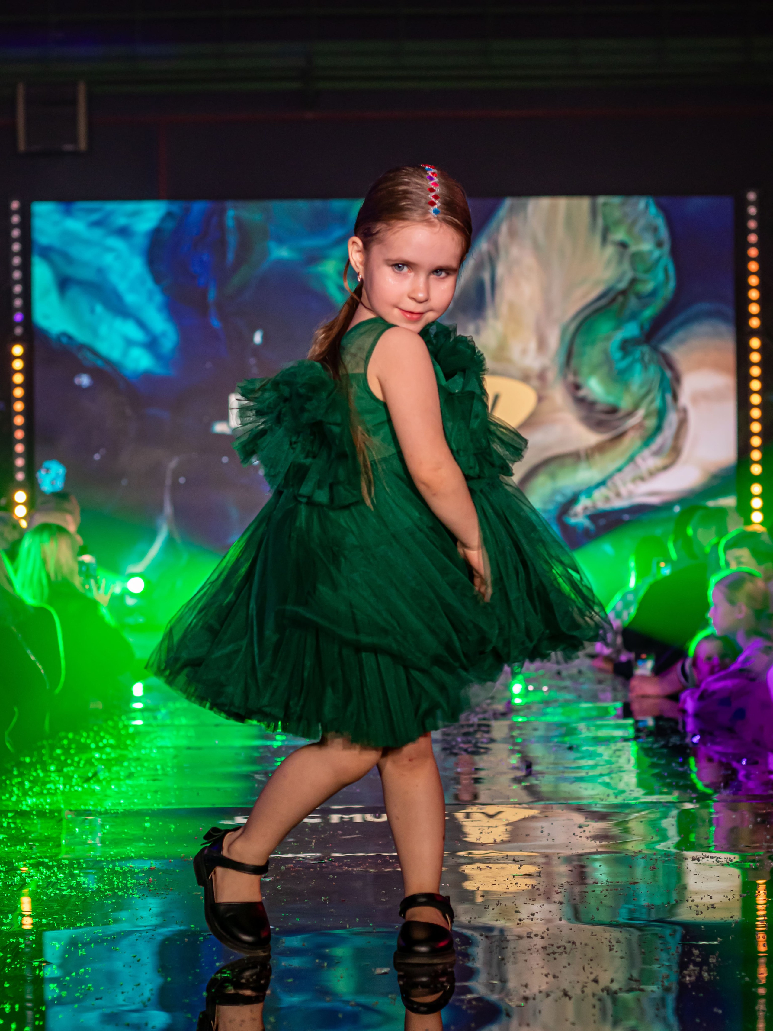 Вечерний подиумный образ на телепроекте «Новогодняя ночь» — fashion-съёмка