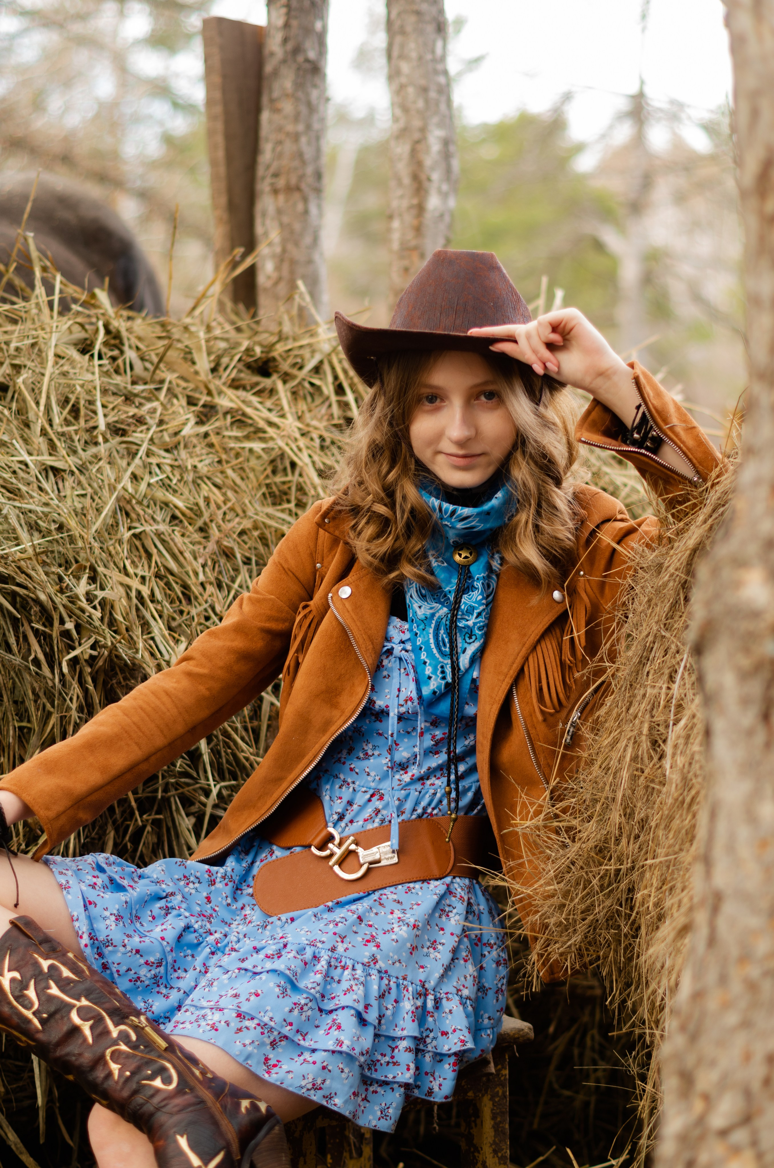 Ковбойская девчонка. Фотограф Марина Доглядная Челябинск фотосессии с лошадьми, мотоциклами