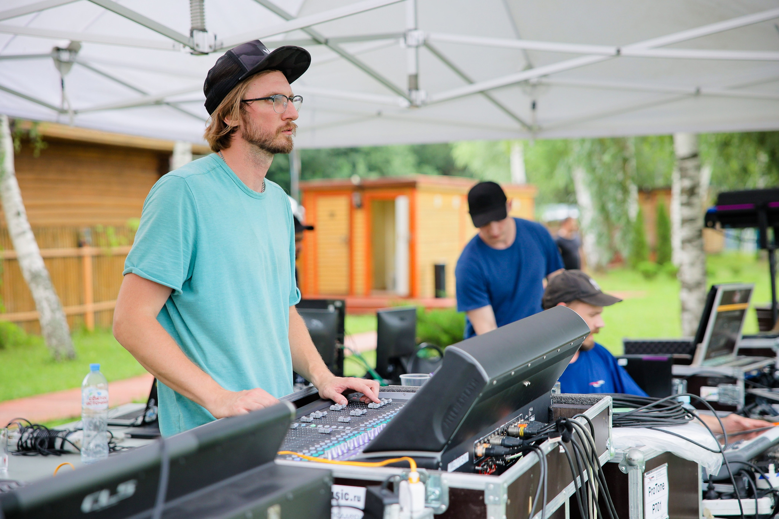 Backstage Чиж и Клава Кока. Фотограф Юрий Клим | Москва