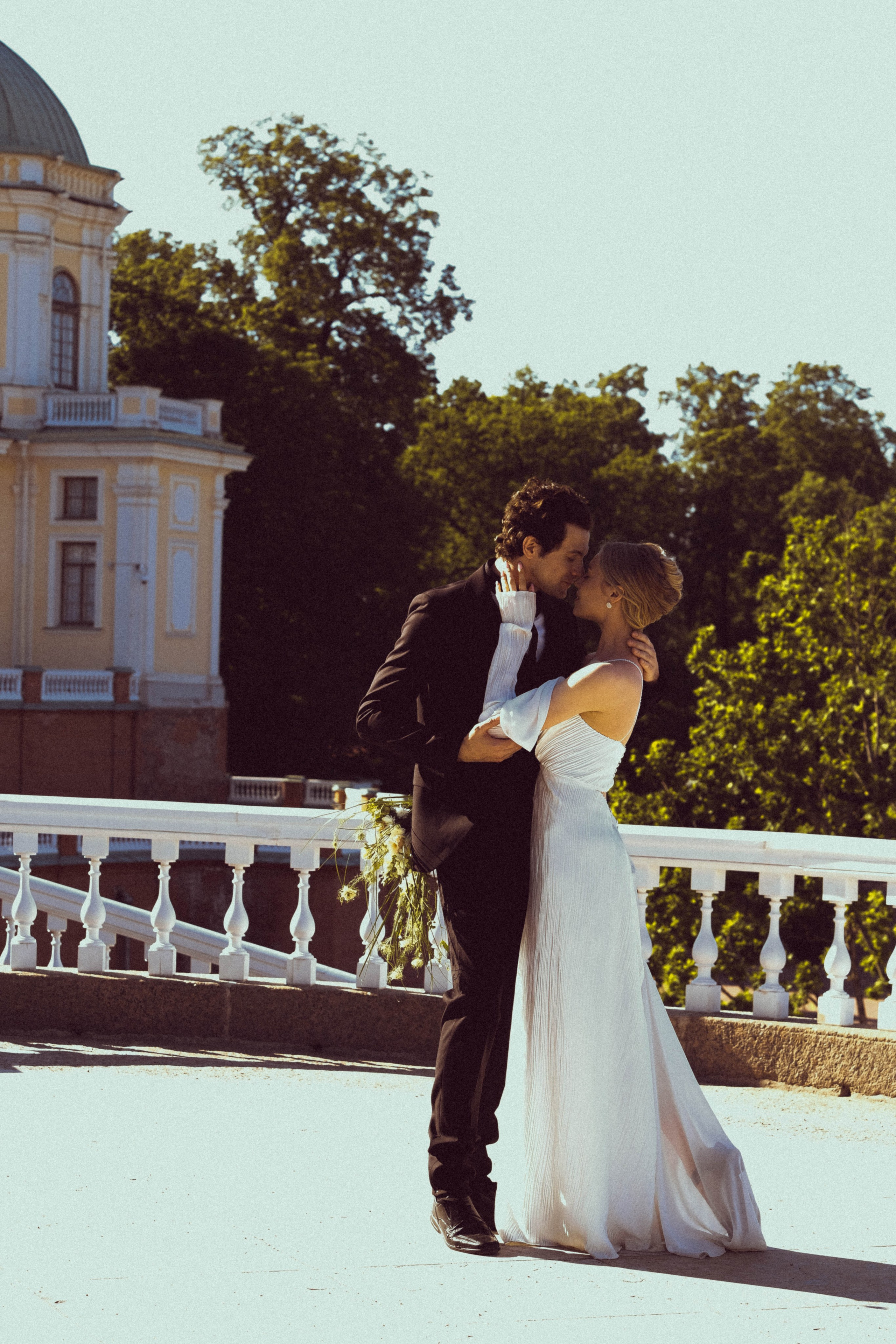СВАДЕБНАЯ СЬЕМКА В ПАРКЕ ОРАНИЕНБАУМ. Профессиональный фотограф, Санкт-Петербург — Виктория Богомолова