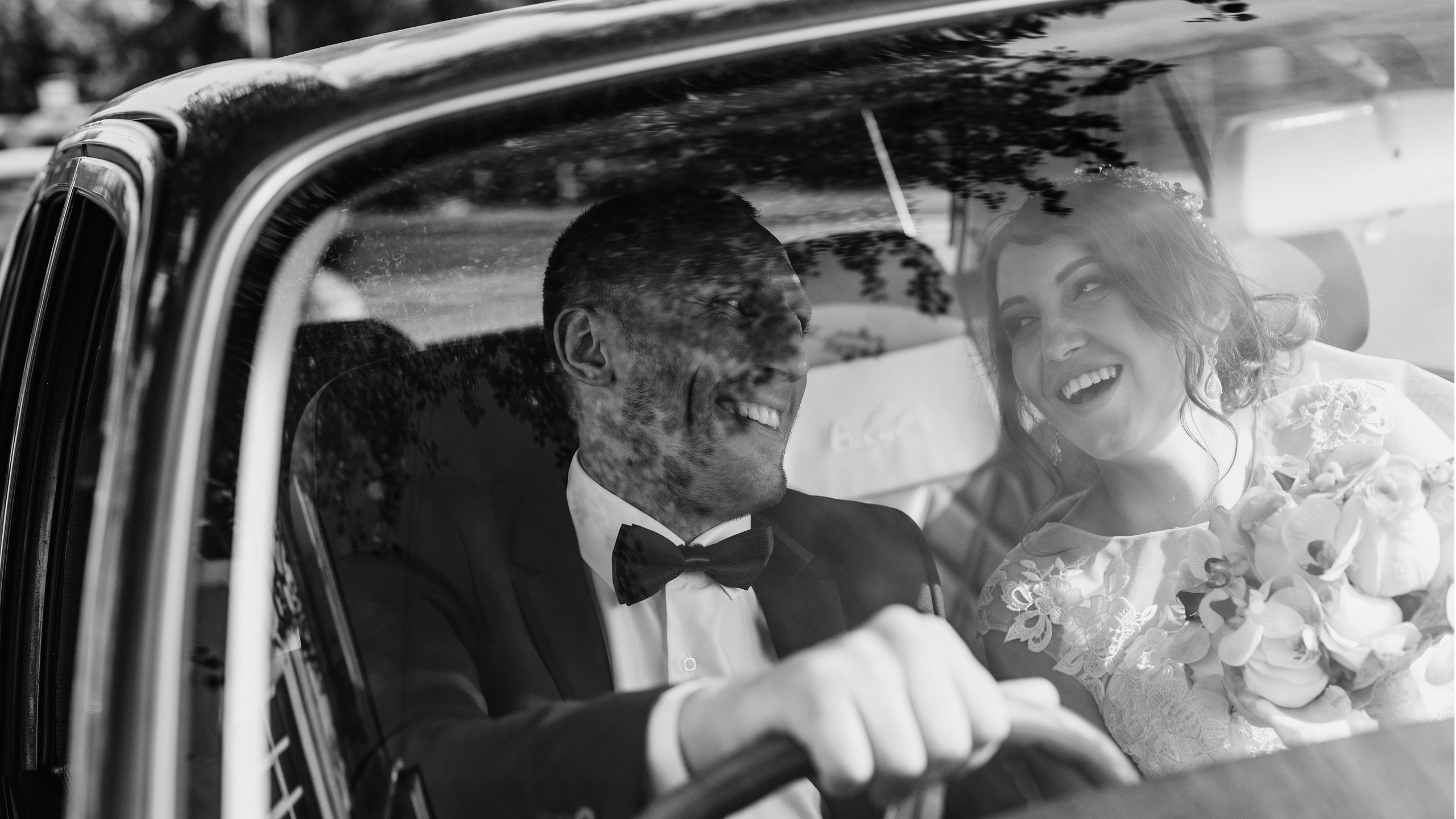 Свадебный и портретный фотограф в Омске Антон Карев