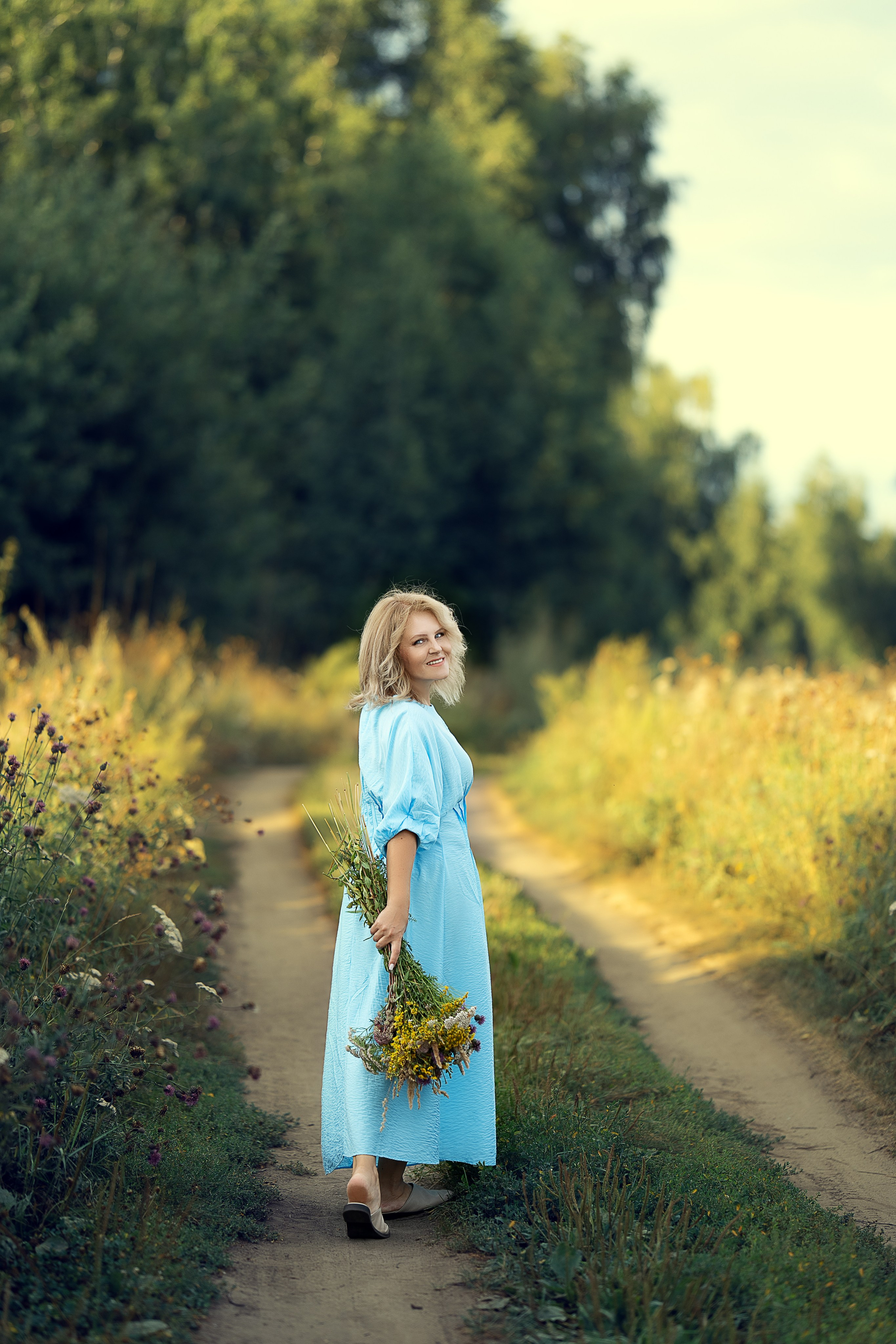 Александра. Главная