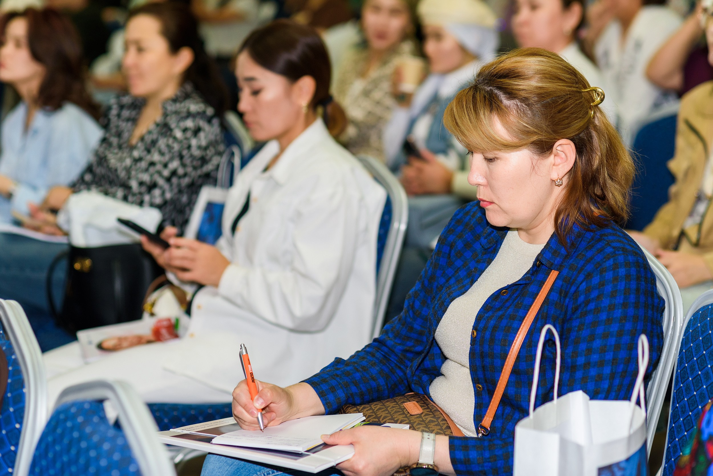 Репортажная съемка в Шымкенте — репортажный фотограф Михаил Клёшев. Михаил Клёшев — Профессиональный фотограф в Шымкенте и области
