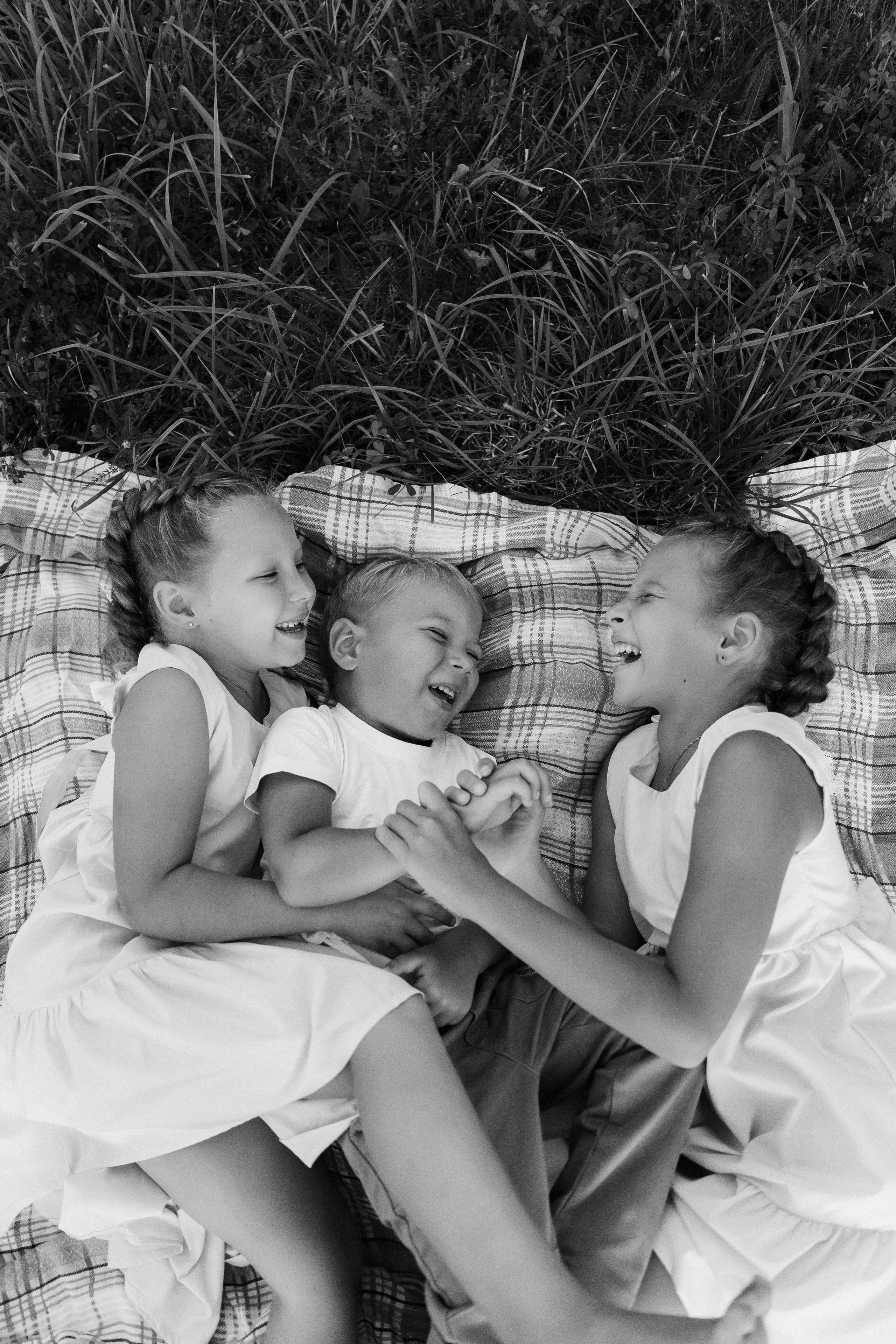Олег, Вика, Варя, Маша и Тима. Семейный фотограф • Домашние съемки в Нижнем Новгороде