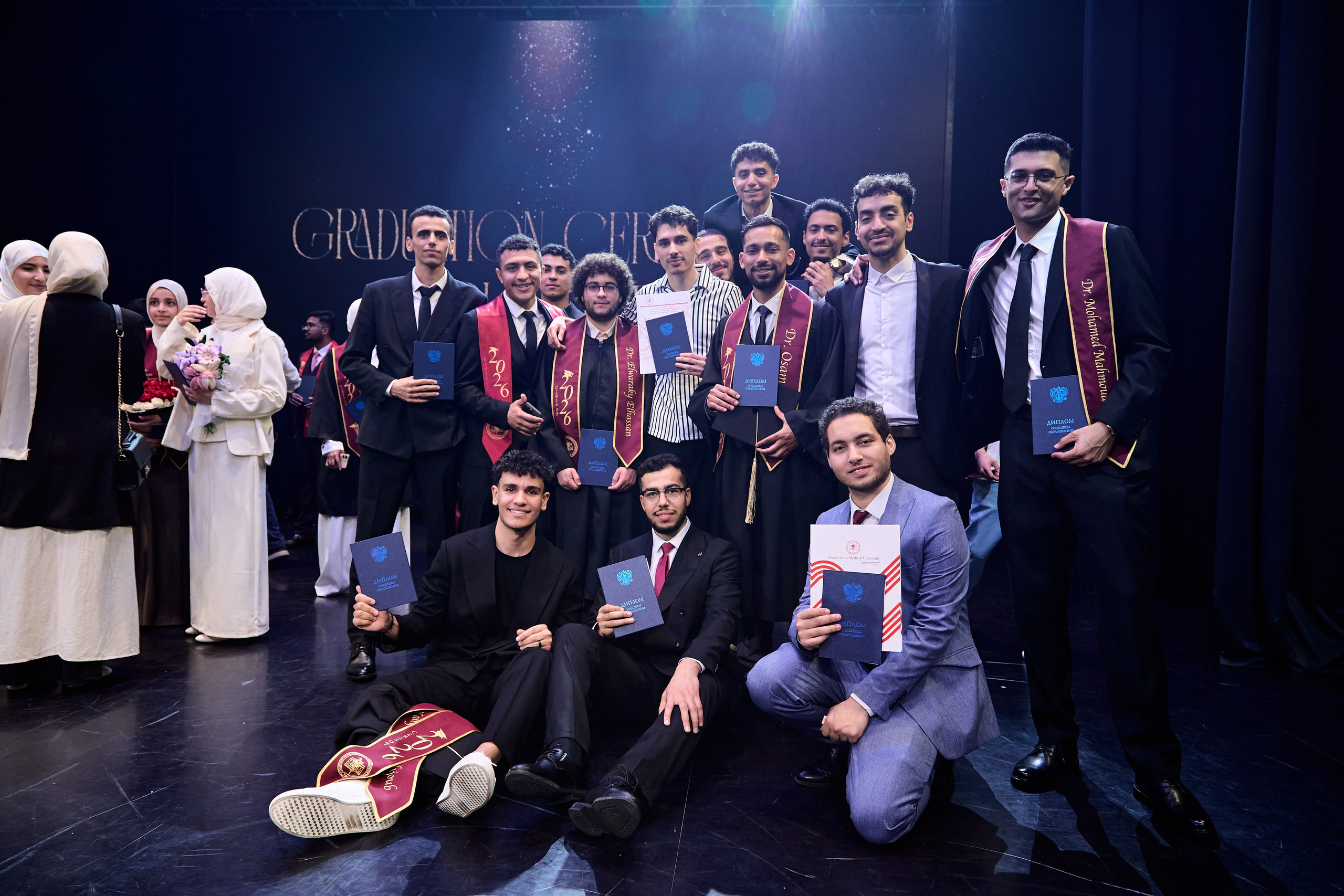 Выпускной КГМУ / Graduation 2026. Репортажный и портретный фотограф Казань / Горячих Полина