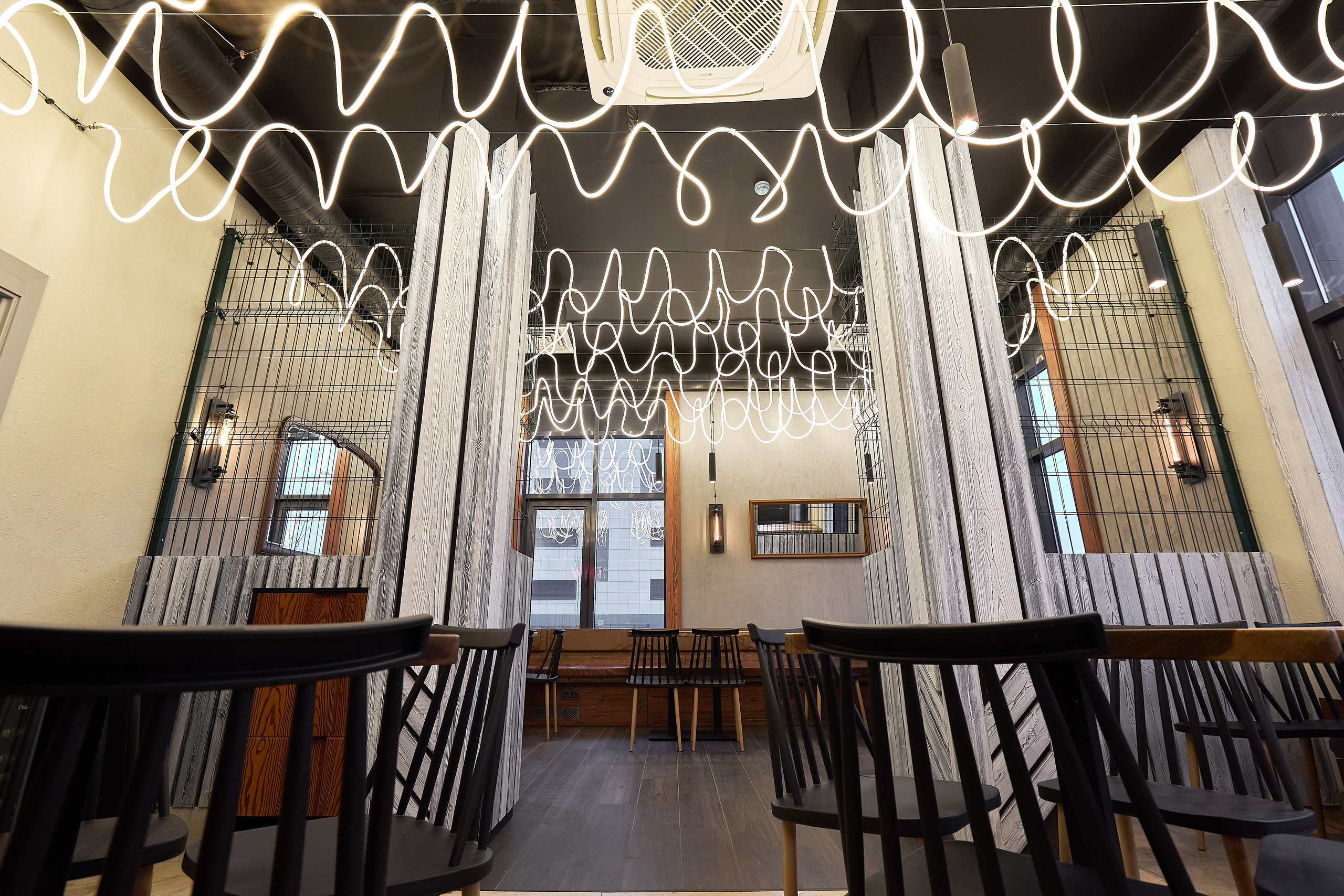 Гриль-бар Ржавые вилы. Фотограф Анастасия Леонтьева Санкт-Петербург