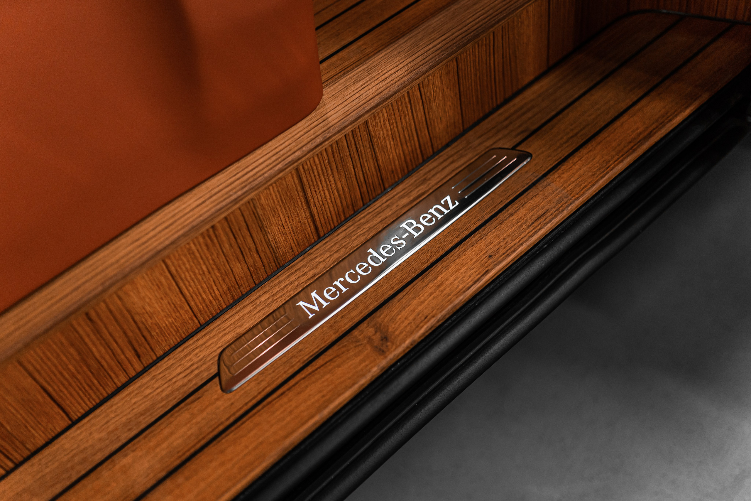 V-Class Brown Yacht. Автомобильный фотограф в Москве | Базилев Александр