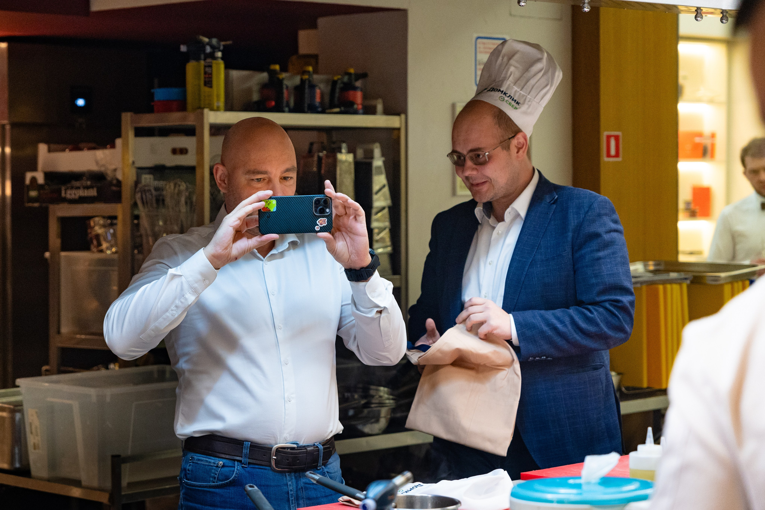 NOVIKOV SCHOOL — Умами зал. Фотограф Никита Комаров