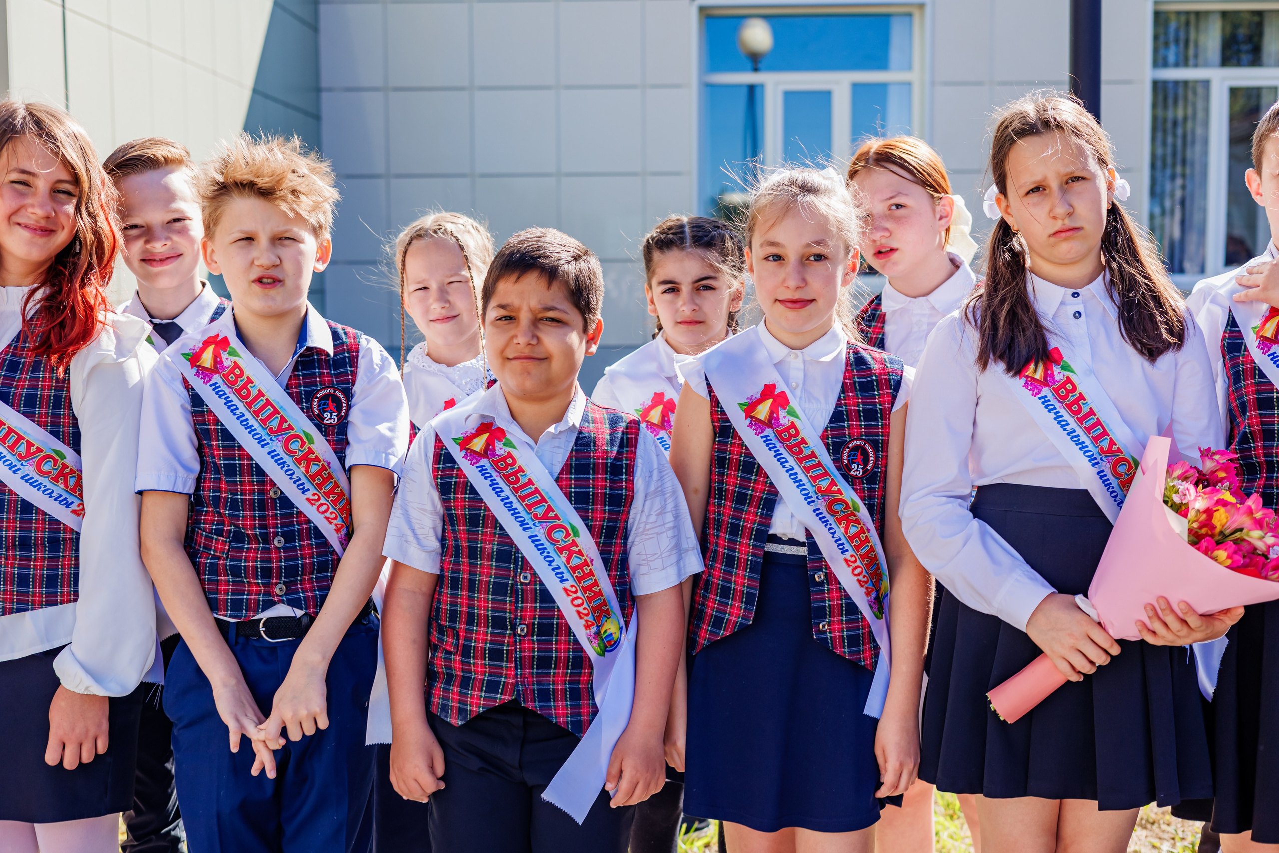 Выпуск 4а 25школа'24 год. Свадебный и семейный фотограф в Армавире