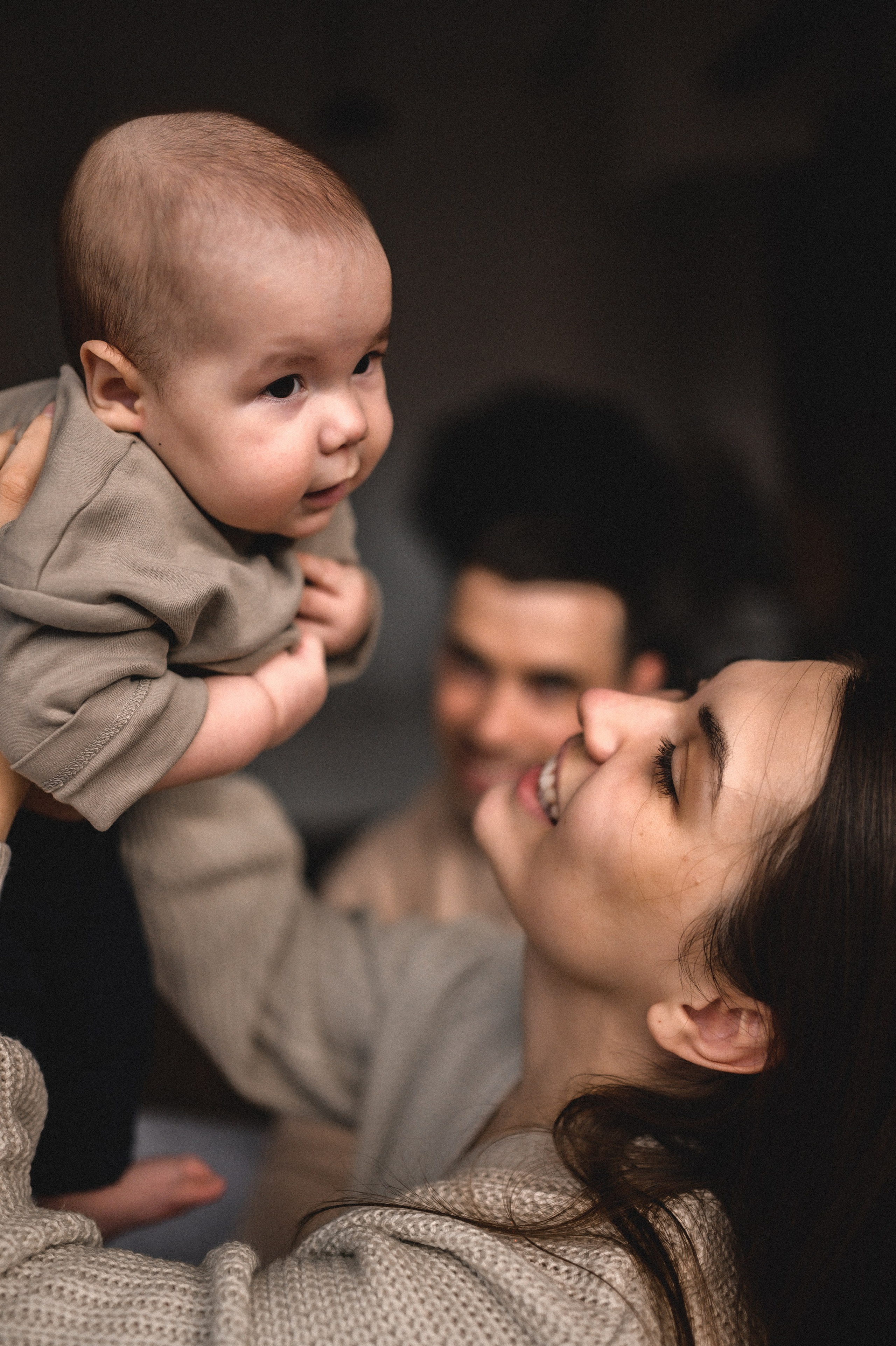 Вова, Юля и Максим в студии Москва. Семейный и свадебный lifestyle-фотограф в Москве Мария Петрова