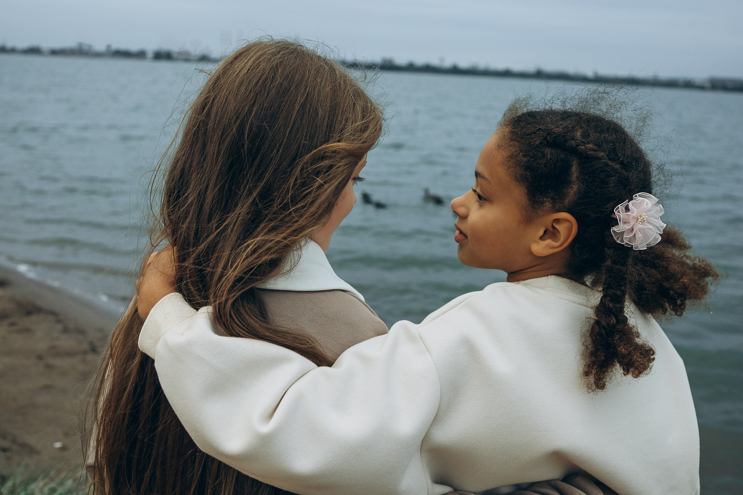 Маргарита, Марианна, Елена, Вика и Нина Григорьевна