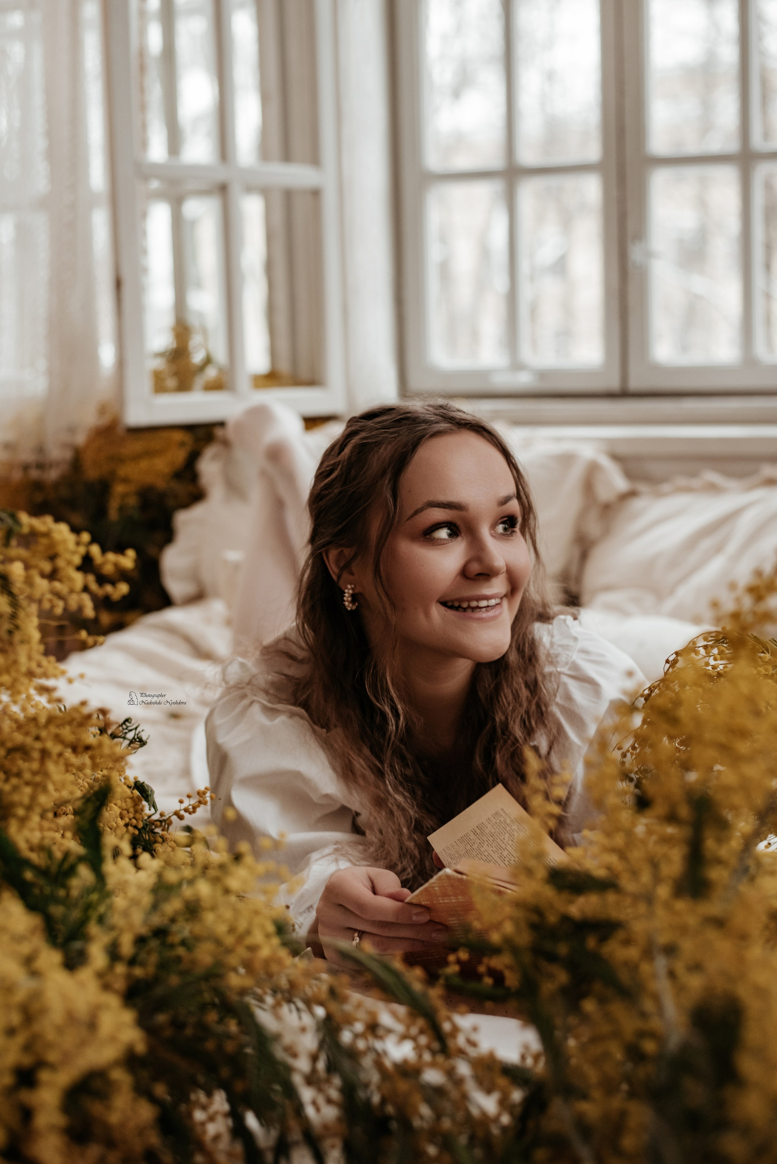 Фотограф: https://vk.com/capella.photo Модель: https://vk.com/lanasakuraa Организатор: https://vk.com/creative_photoday Место: https://vk.com/balcone.studio