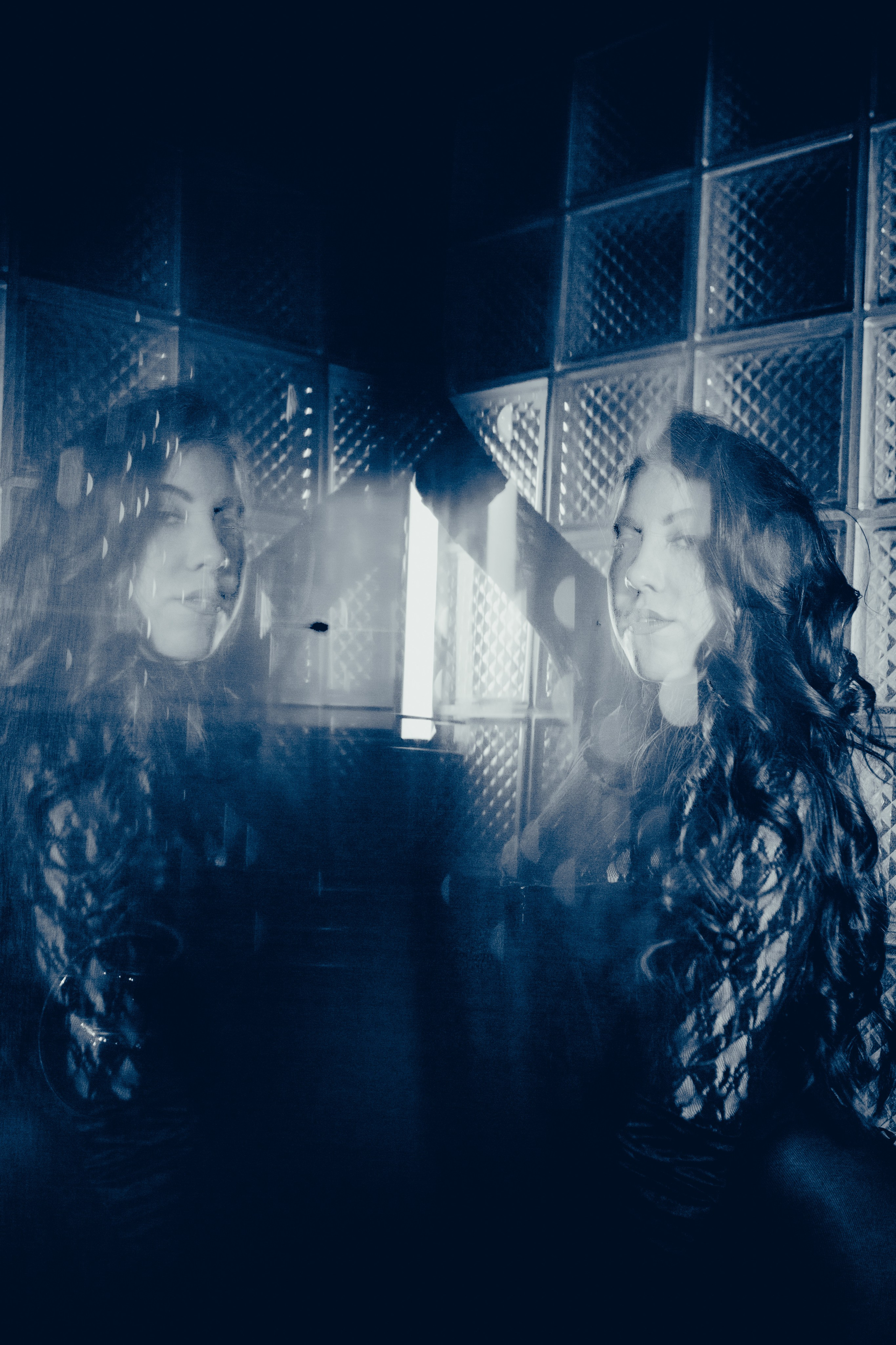 Танцуй. Сюрреализм. Чувственность. Арт-фотограф Крис Л. в Тобольске: портрет, семейные, свадьбы