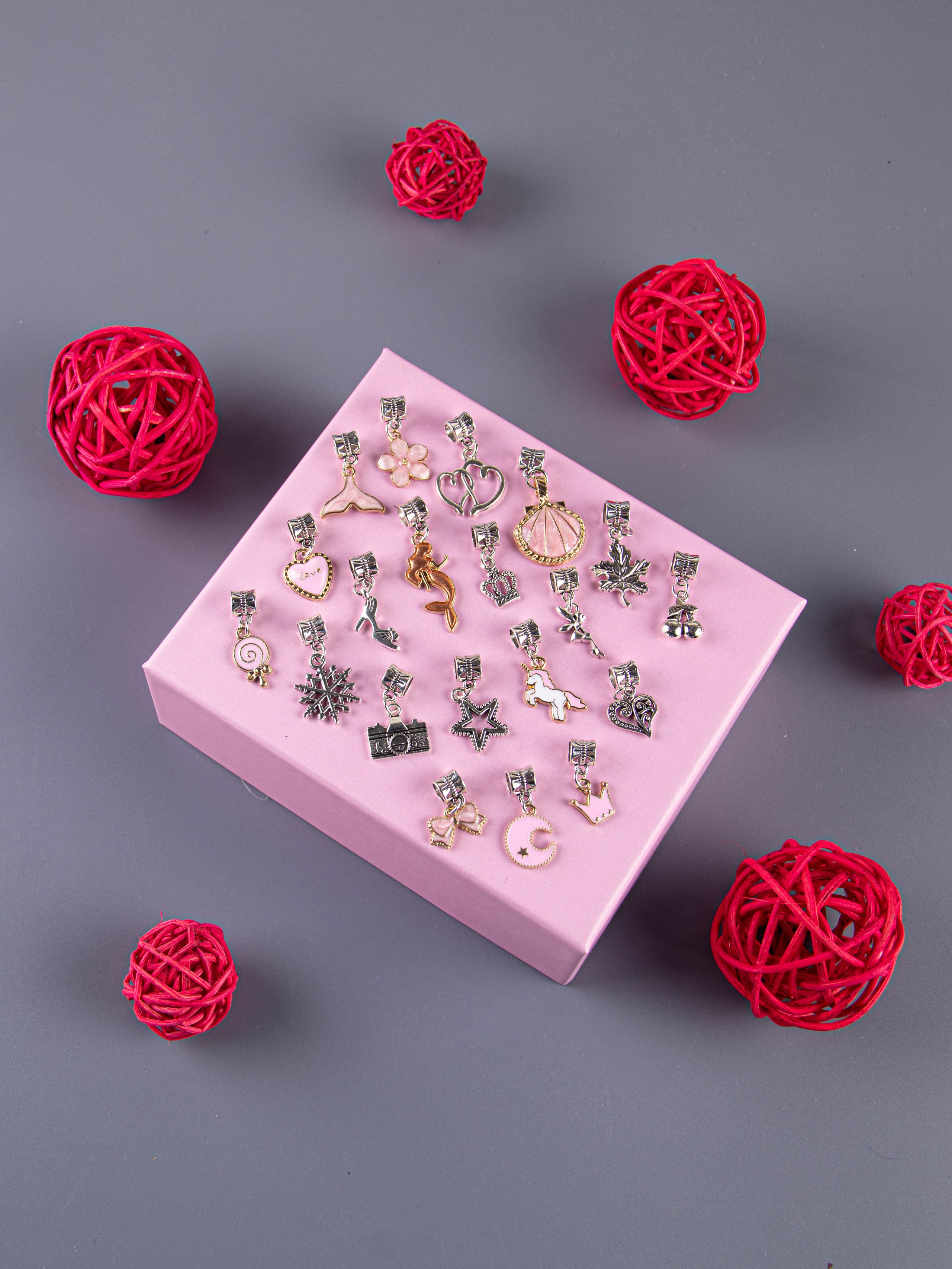 Наборы по созданию браслетов (розовый). «Матрица»