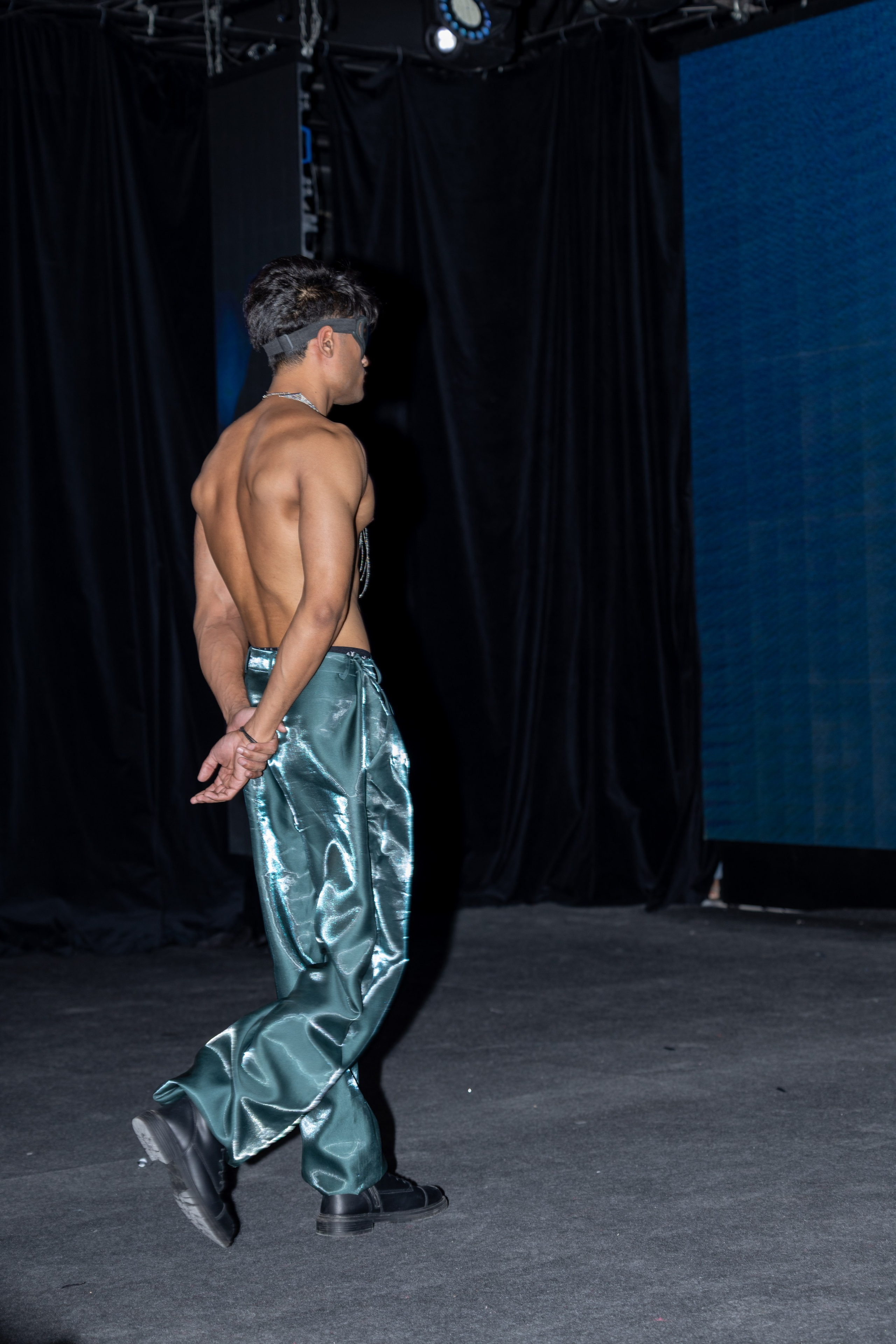 Модный показ Бренд AnyAmo на Модной волне. Студия фото, видеографии и мультимедийного дизайна в Москве Multi Frame Studio