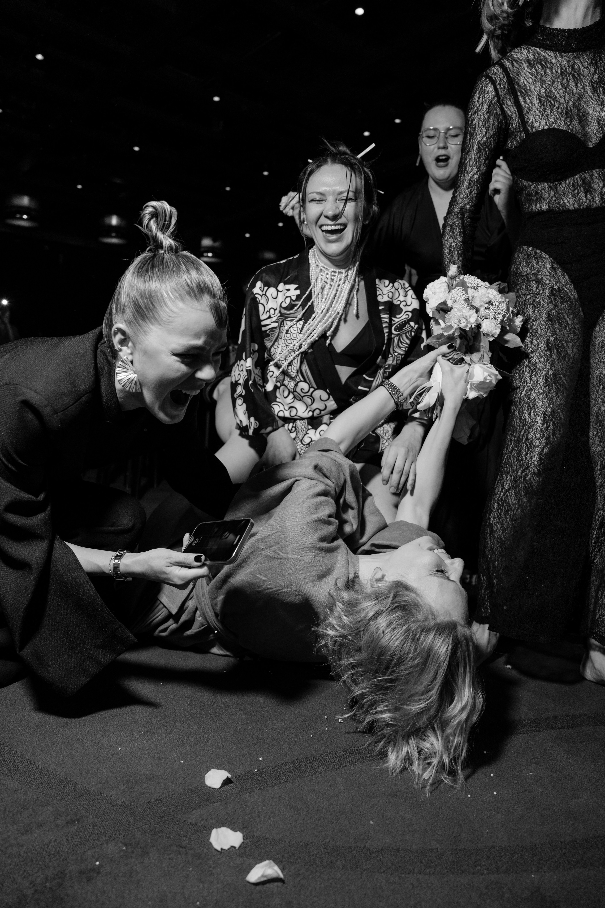 Репортажный фотограф на день рождения в ресторане KAI. Репортажный фотограф Москва Сергей Дружинин