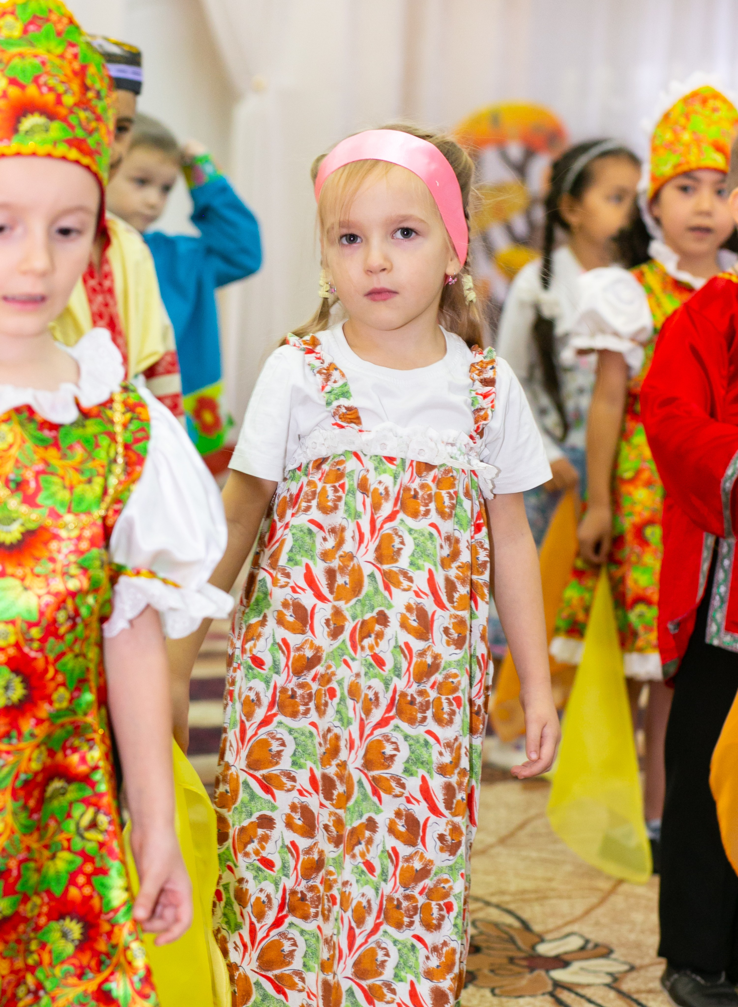 Выпускные и Утренники. Фотограф новорожденных и семейный фотограф НСО г. Бердск Марина Львова