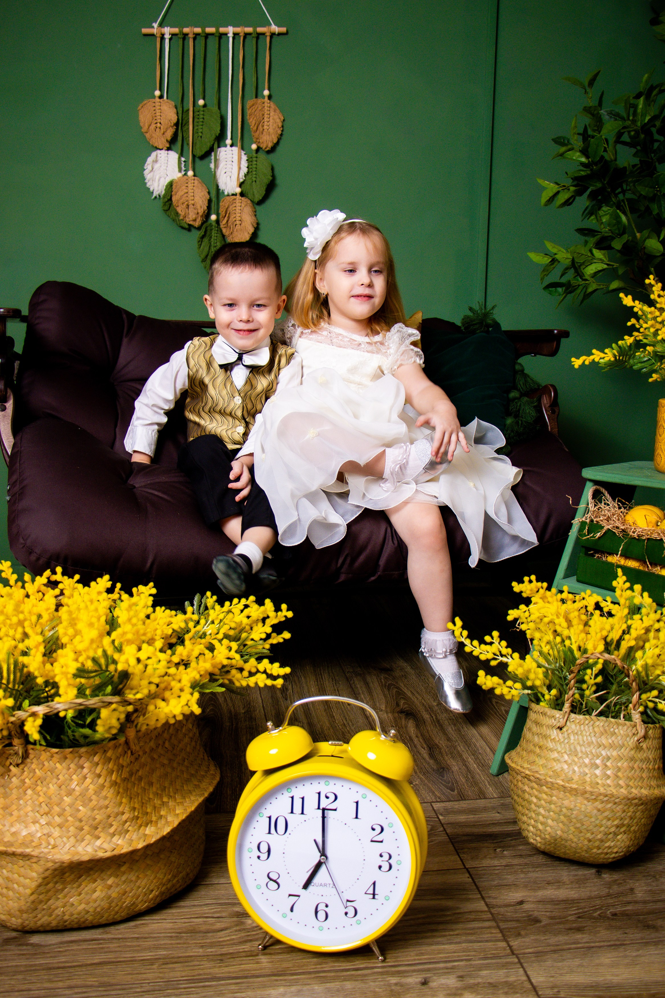 Семейная съемка с мимозой. Фотограф Татьяна Матрос