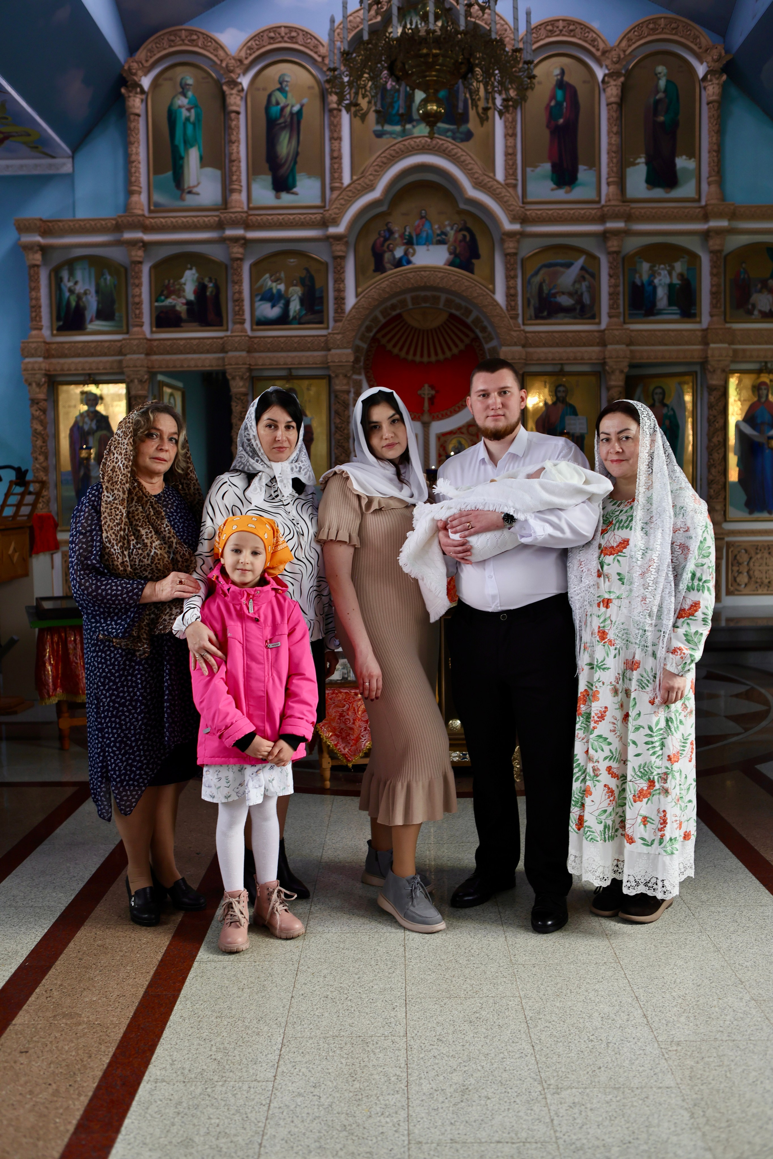 Яна и Максим —крещение Михаила. Фотограф в Курске Смирнов Евгений